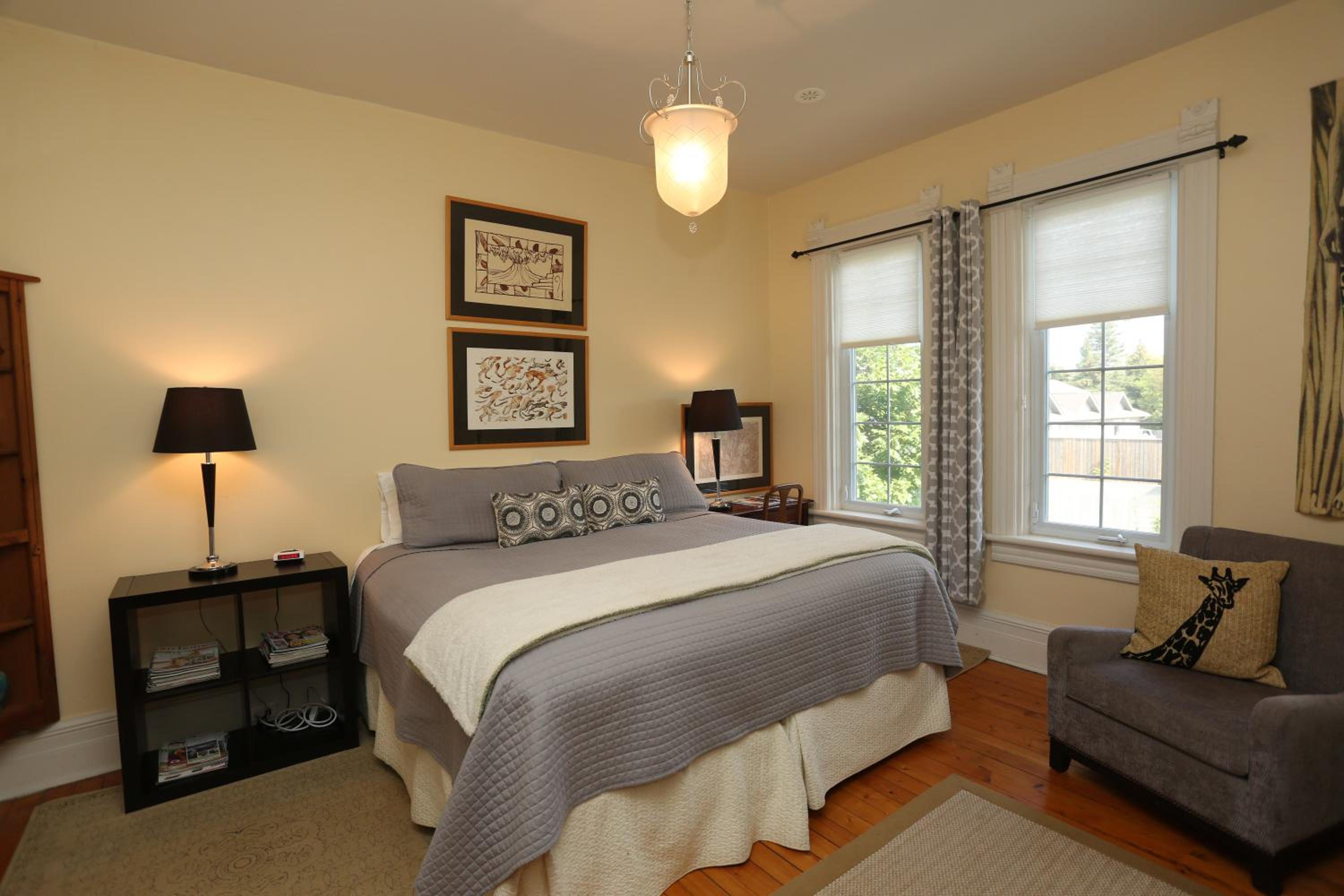 Standard King Room photo 1