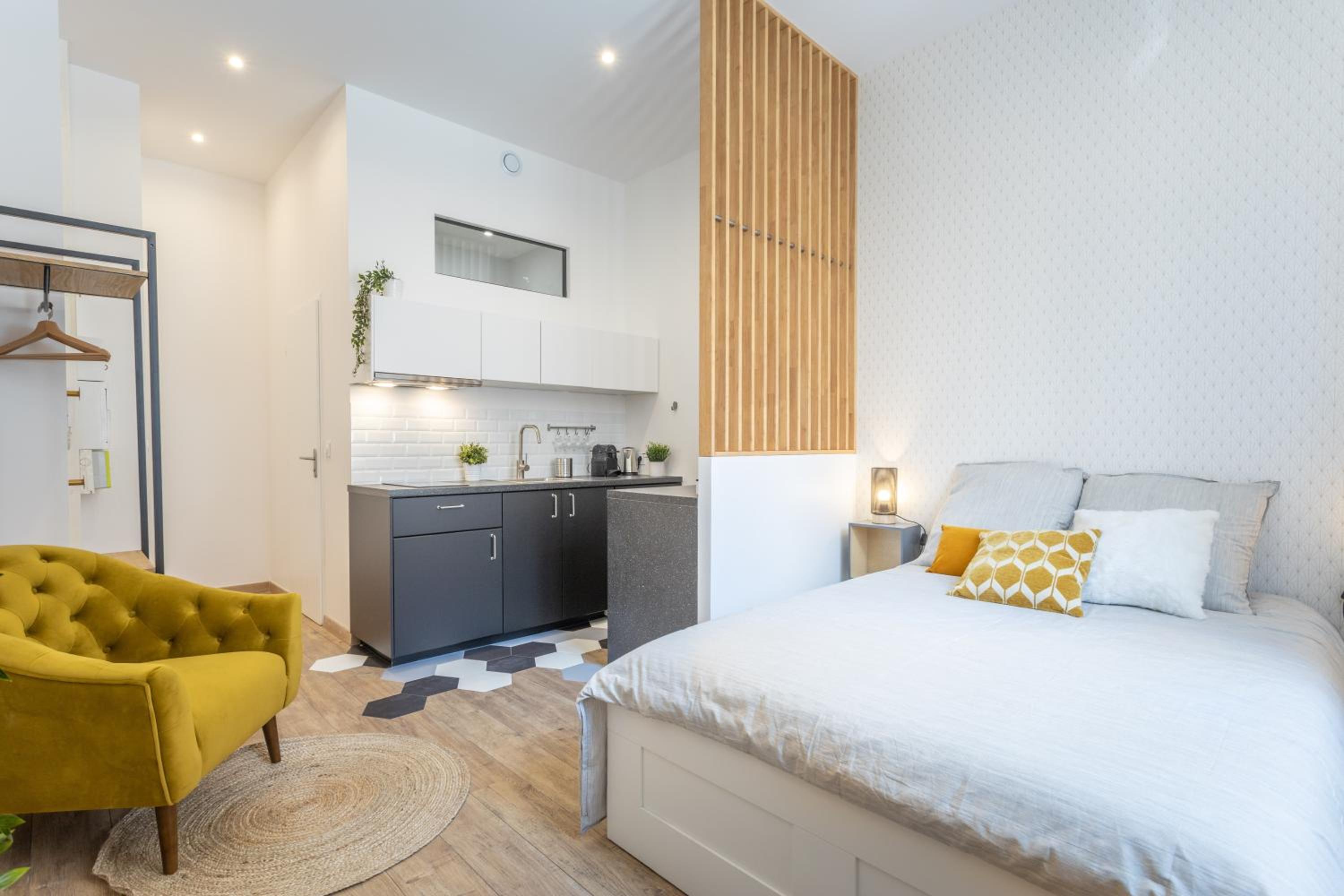 Superior Apartment - Photo 6