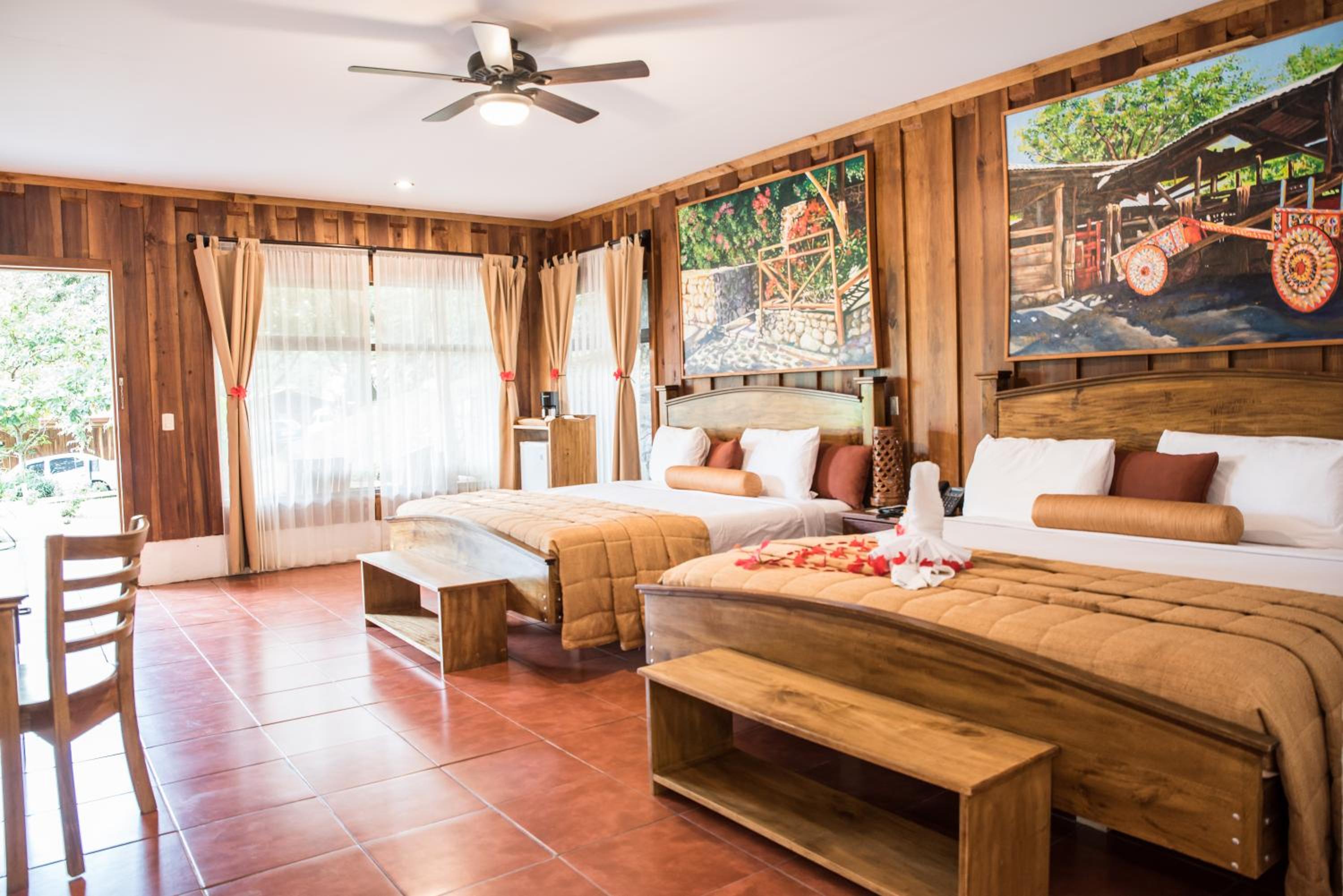Superior Suite - Photo 5