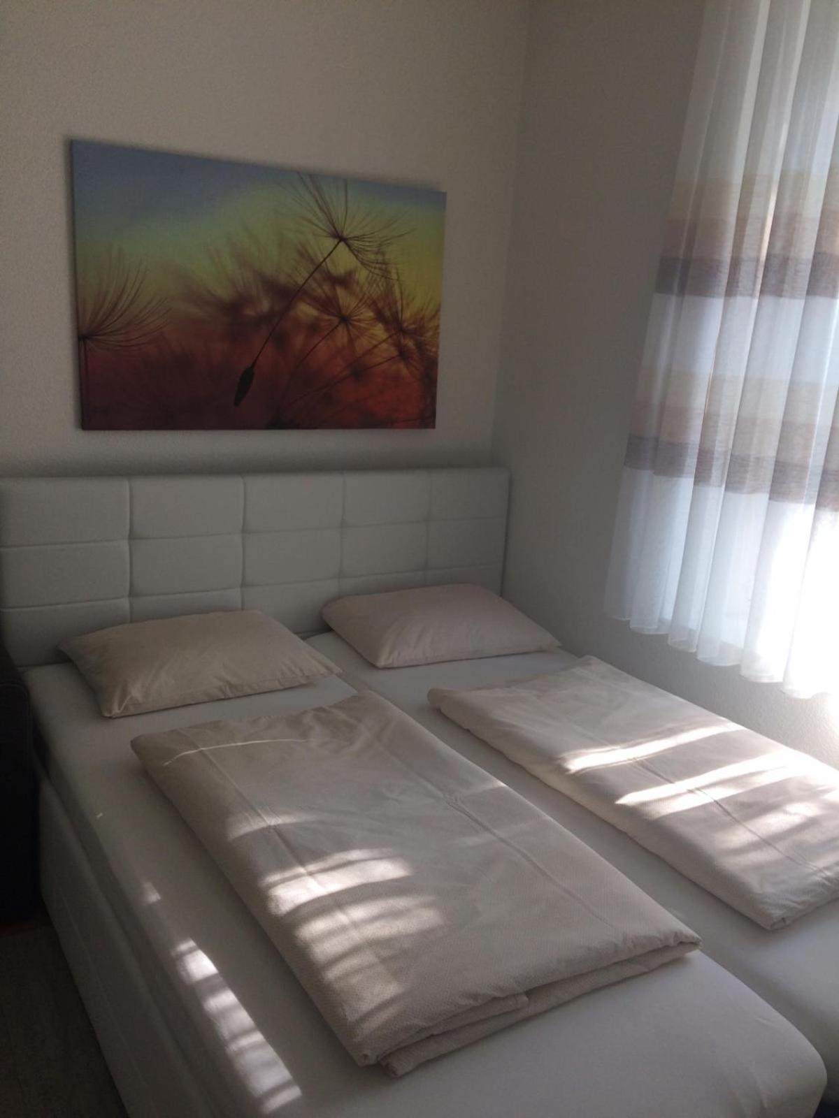 Studio Apartment - Photo 1