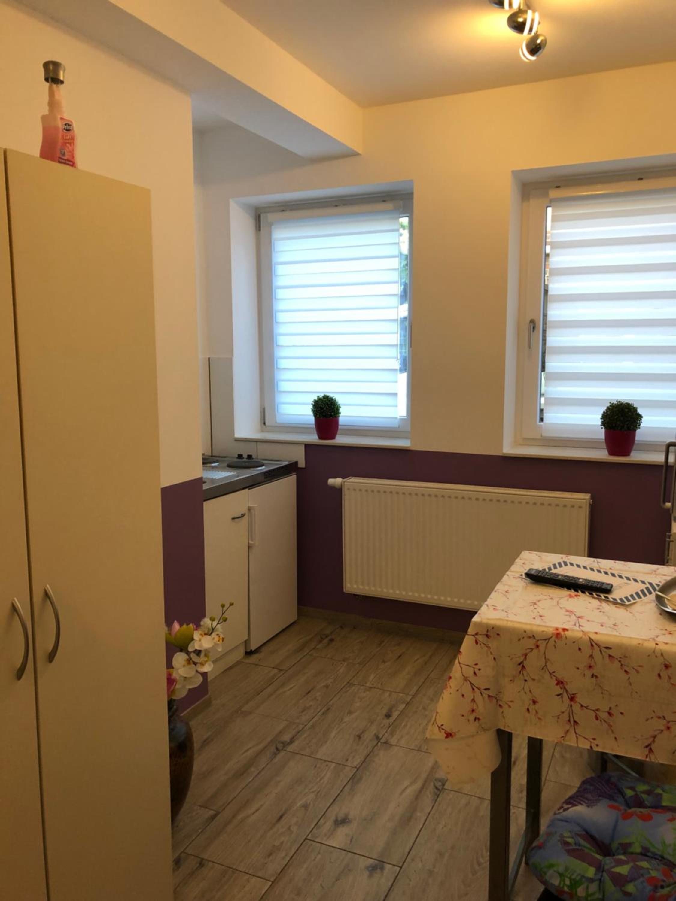 Small Double Room - Photo 5