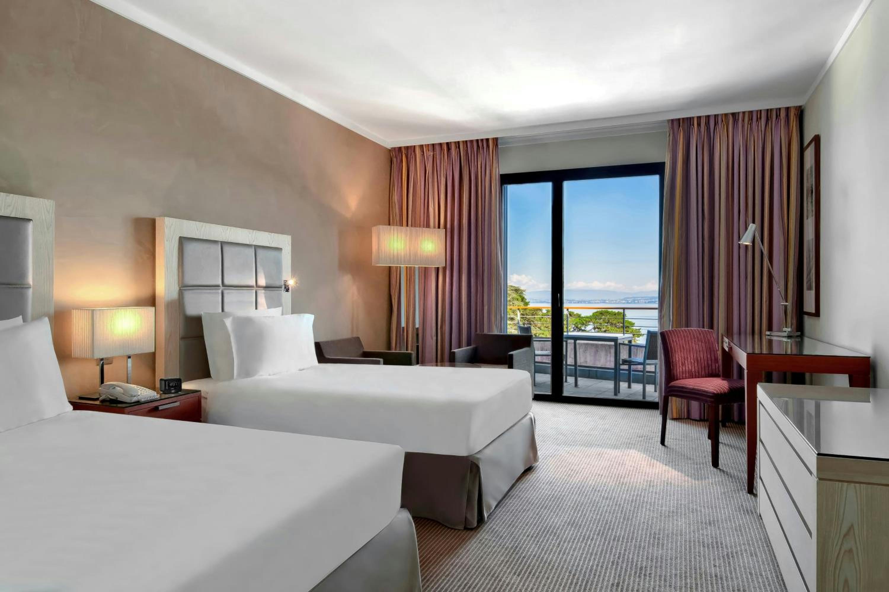 Comfort Twin Room