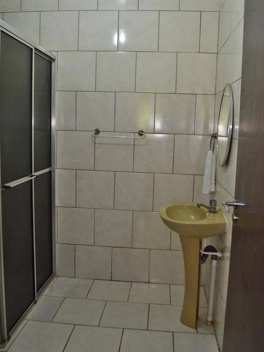 Family Room with Private Bathroom photo 2