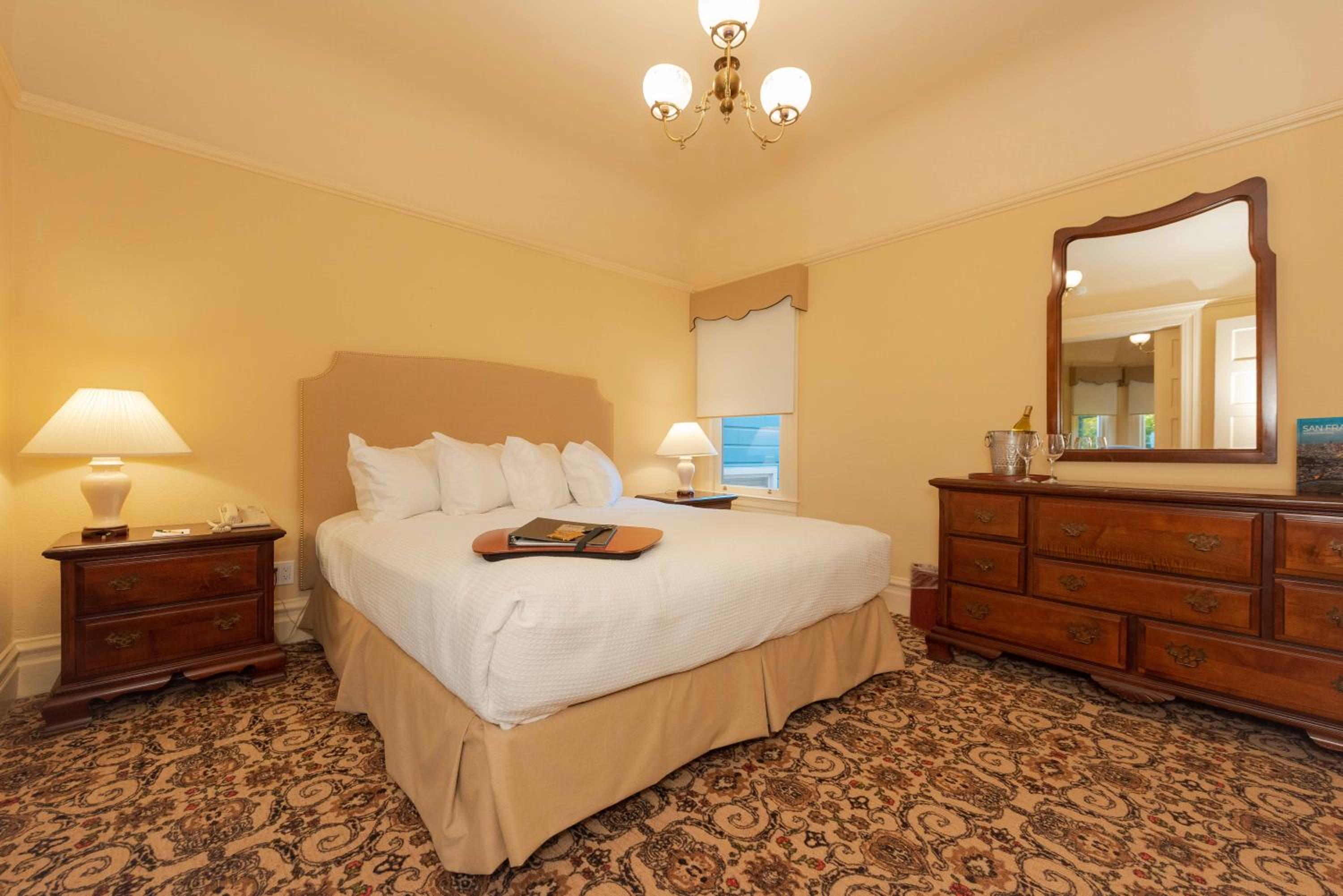 One-And-A-Half Bedroom Suite