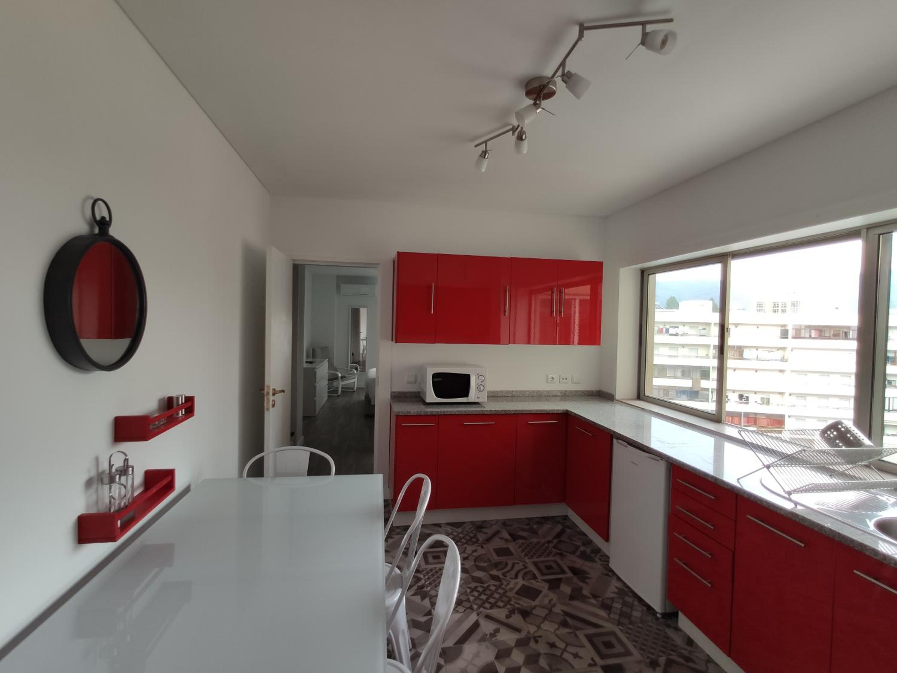 Apartment with Mountain View - Photo 13