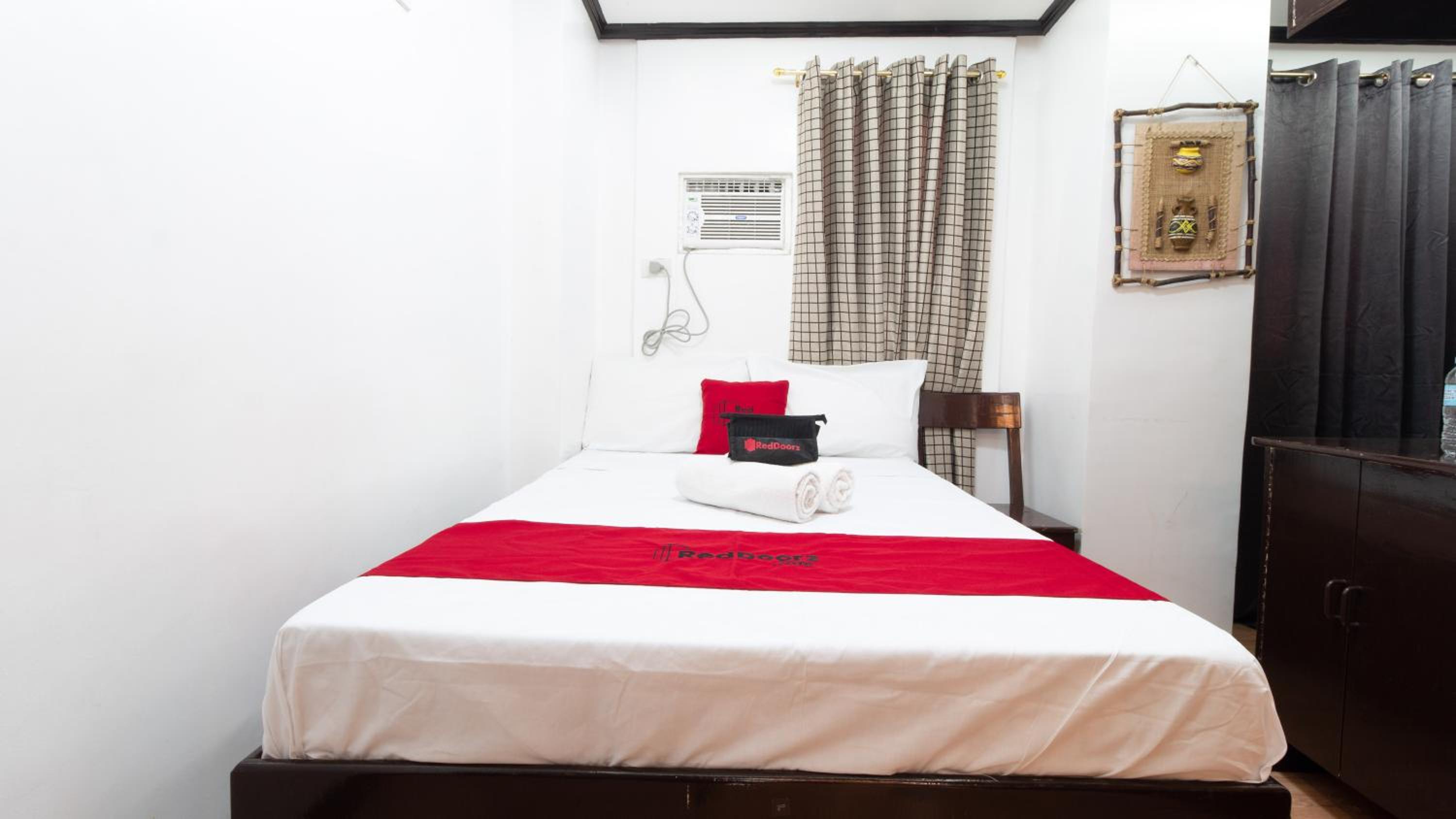 Standard Double Room - Photo 4