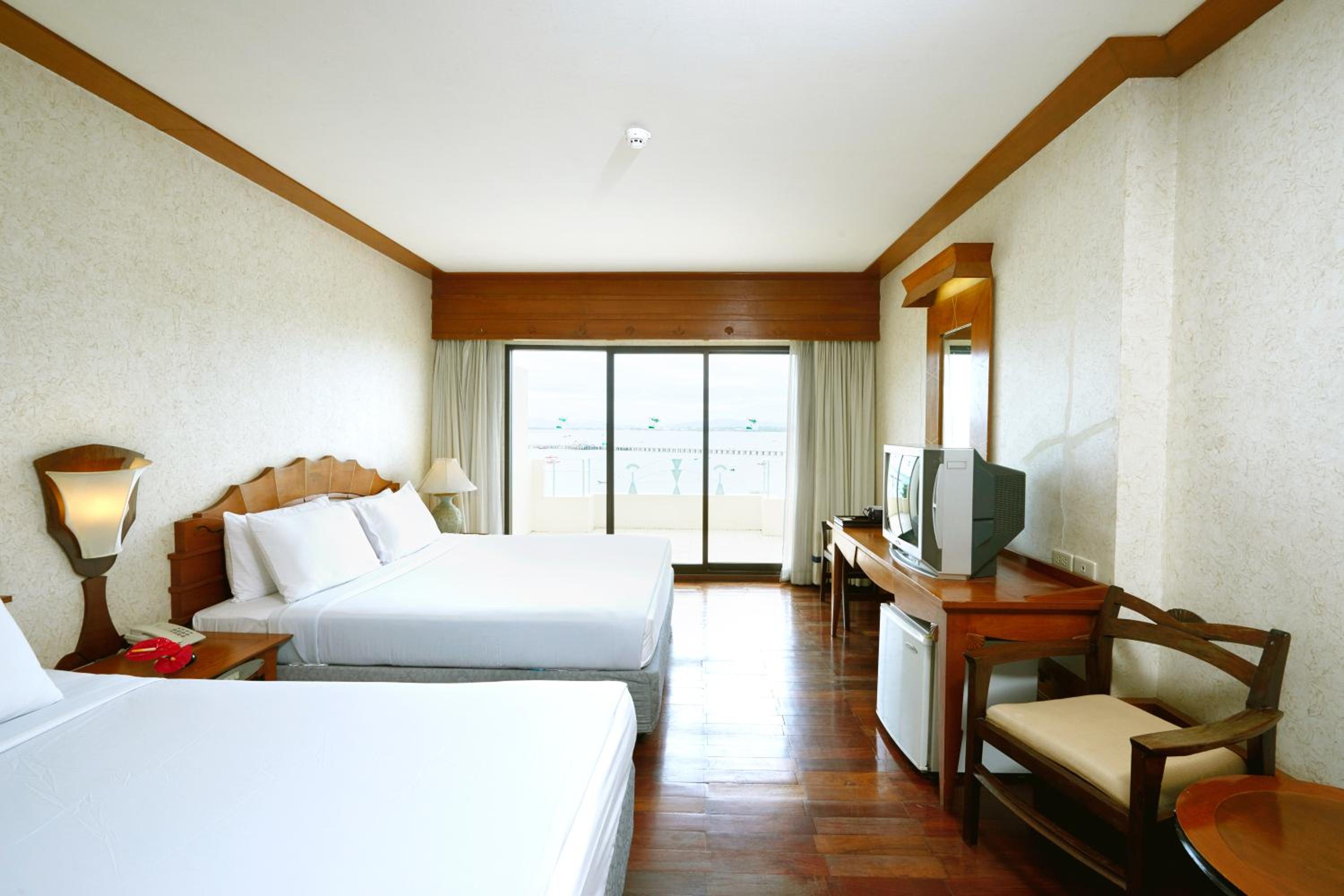 Deluxe Double or Twin Room with Sea View