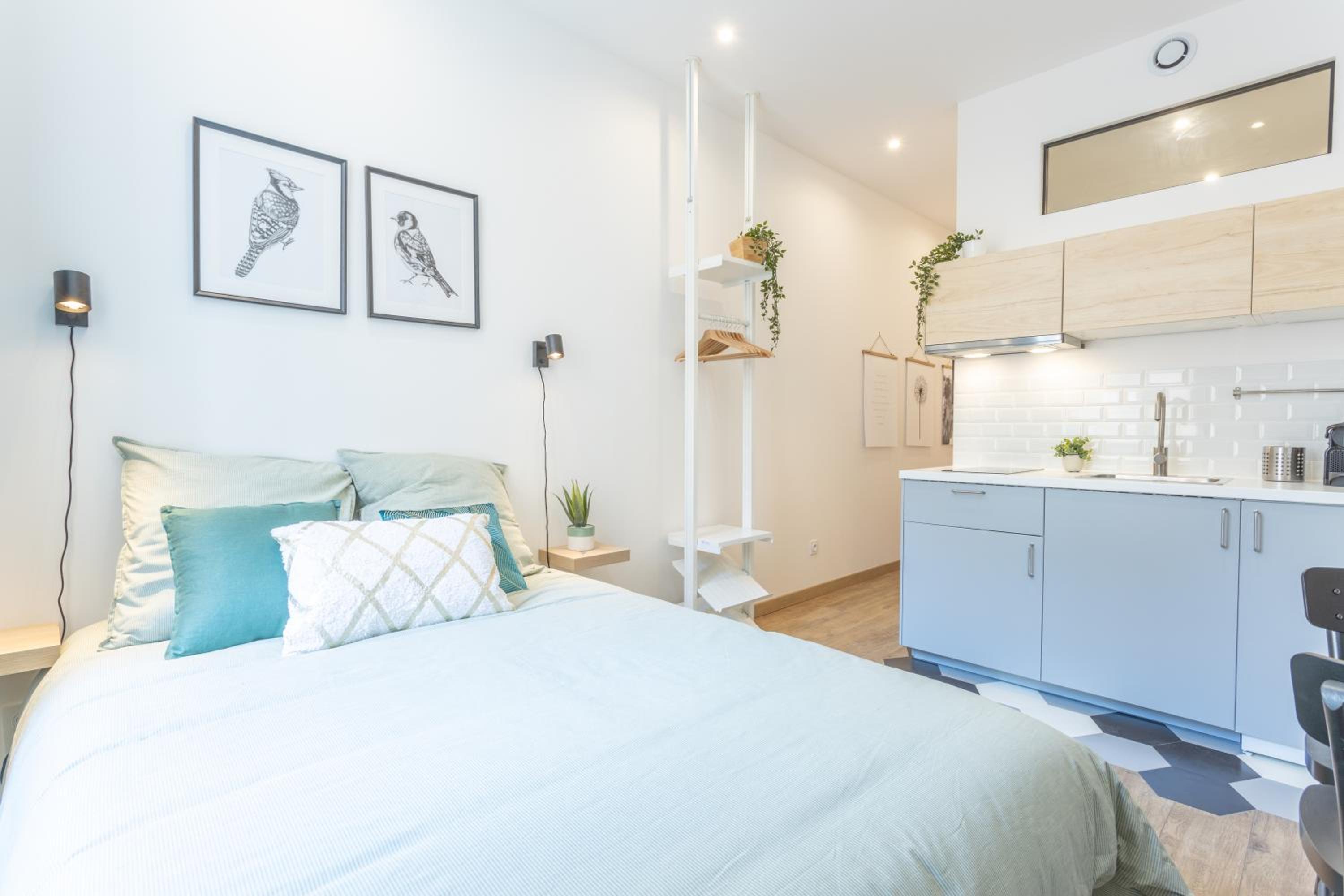 Studio Apartment - Photo 6