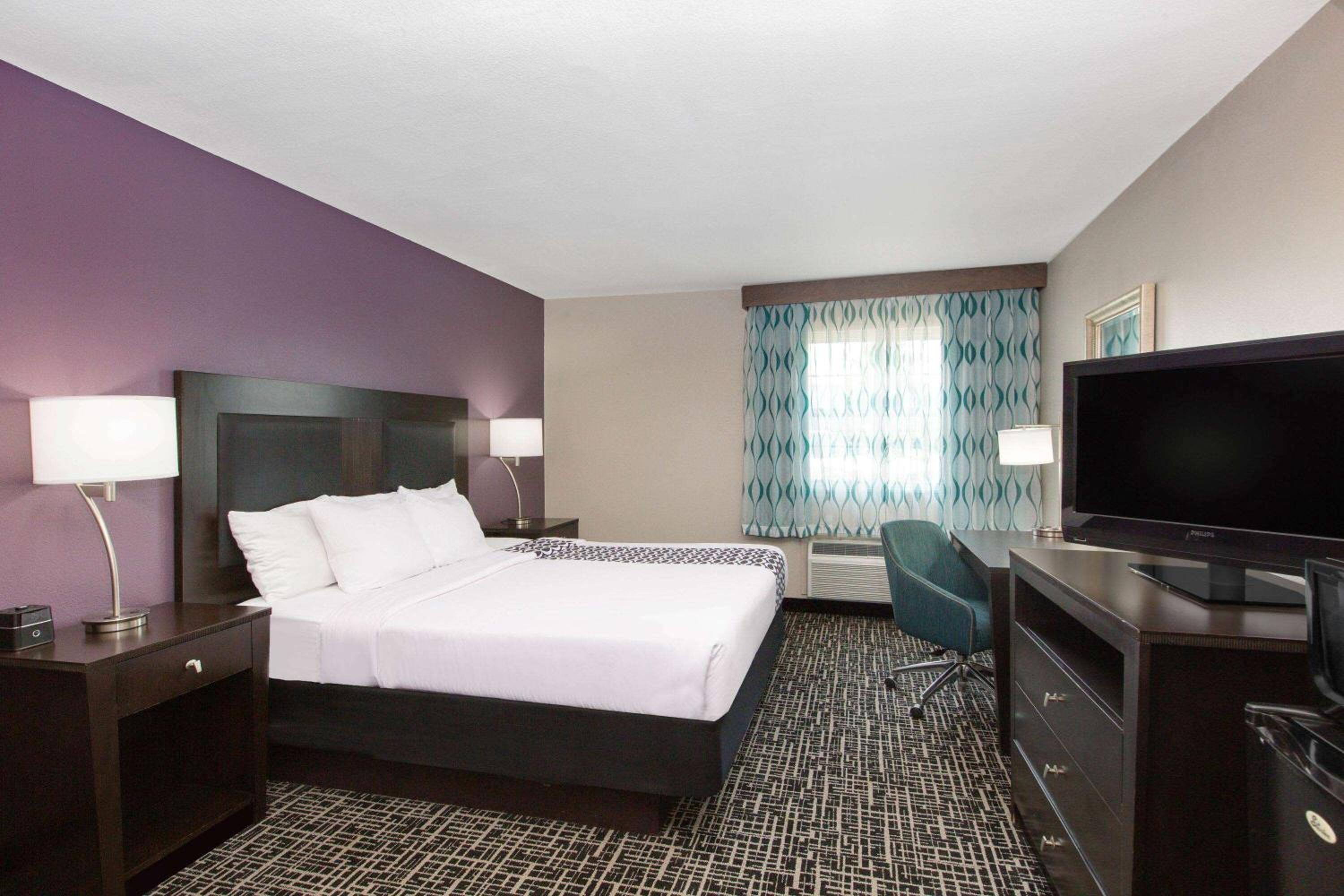 King Room - Mobility Access/Non-Smoking - Photo 4