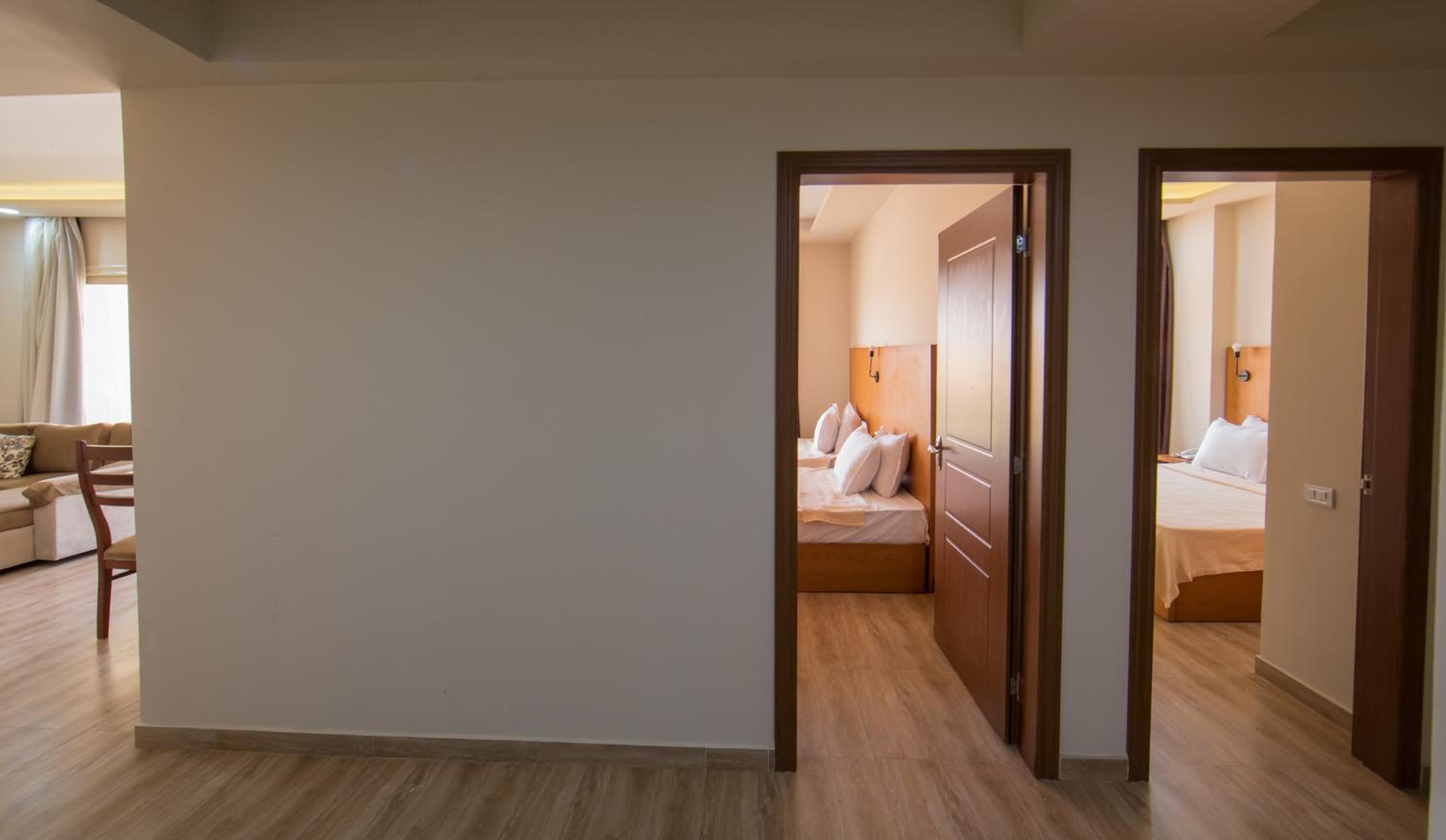 Two-Bedroom Apartment with City View photo 3