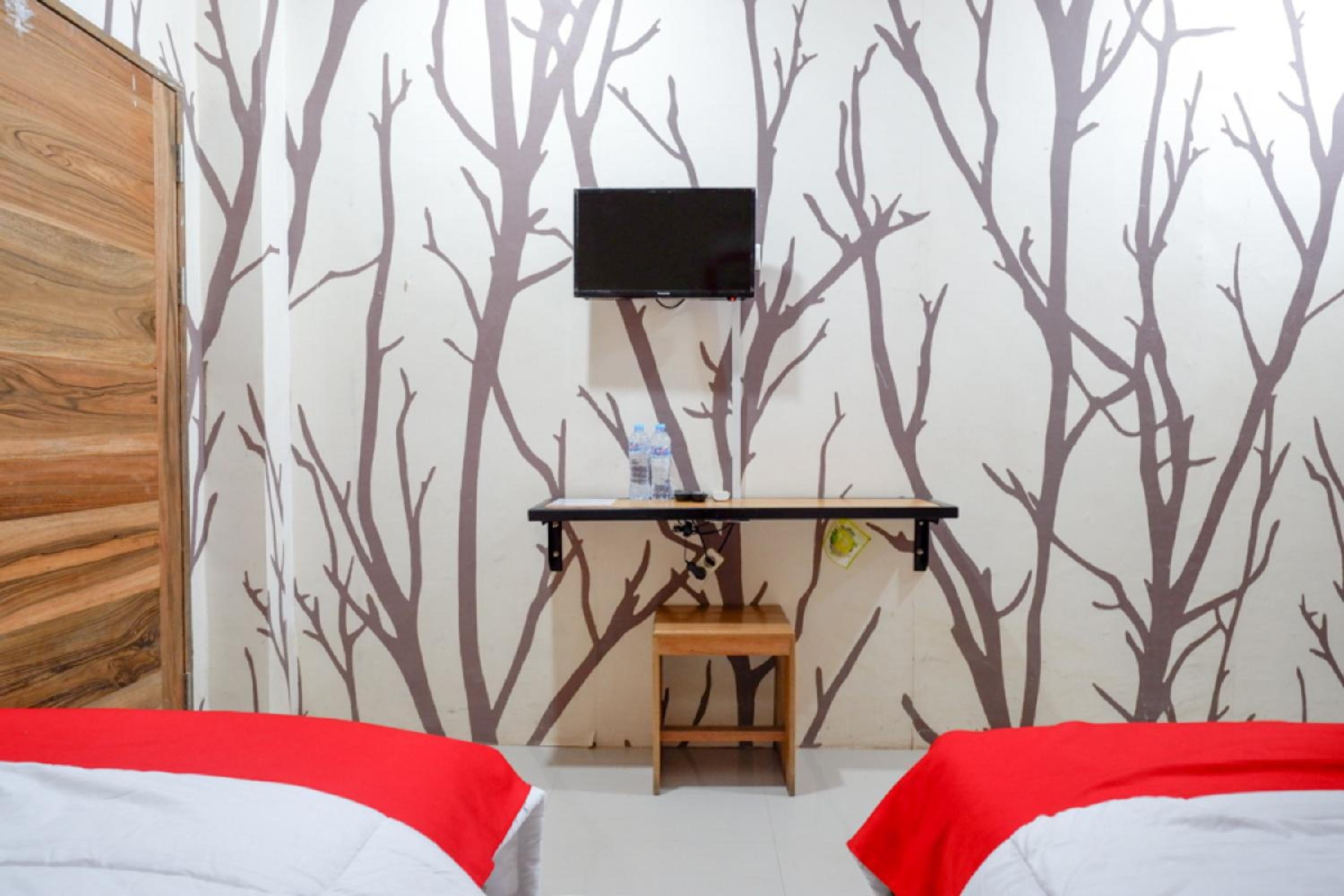 Twin Room - Photo 3