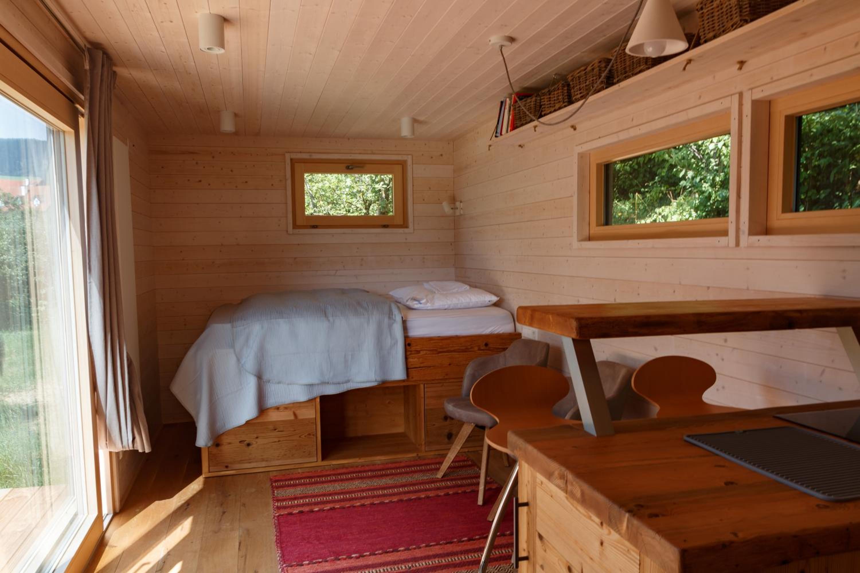 Mobile Home photo 1