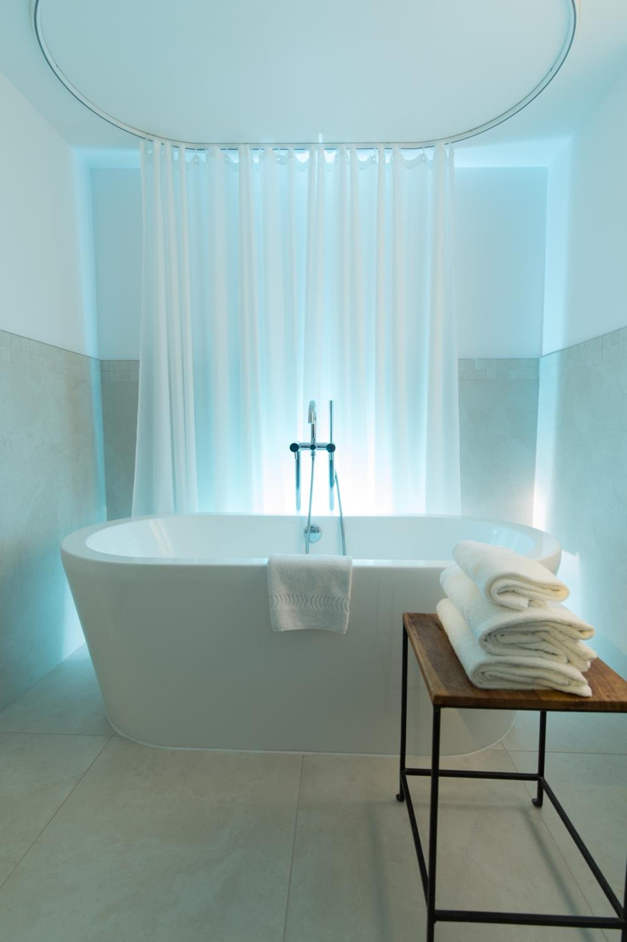 Double Room - Photo 6