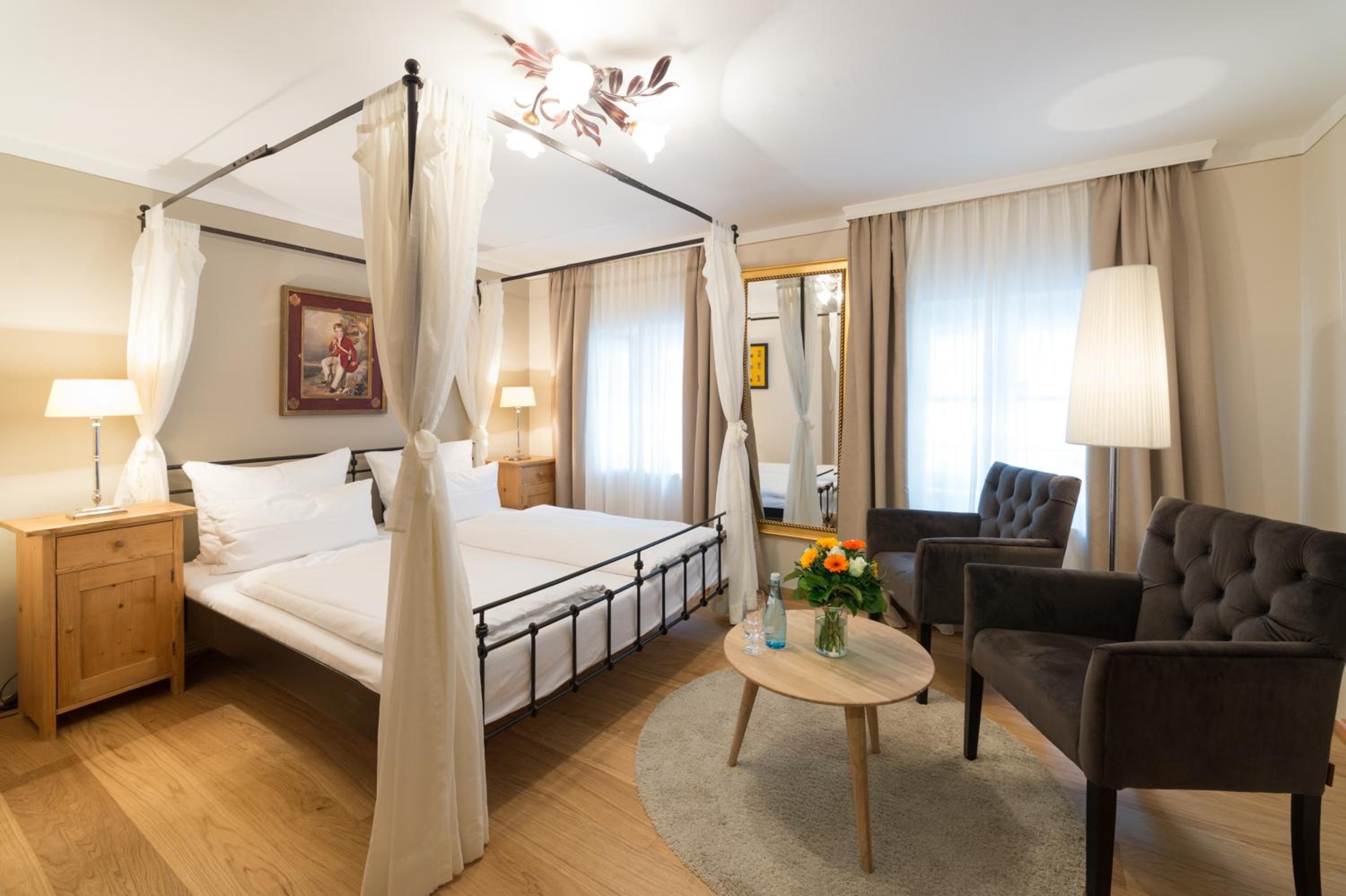 Double Room - Photo 5