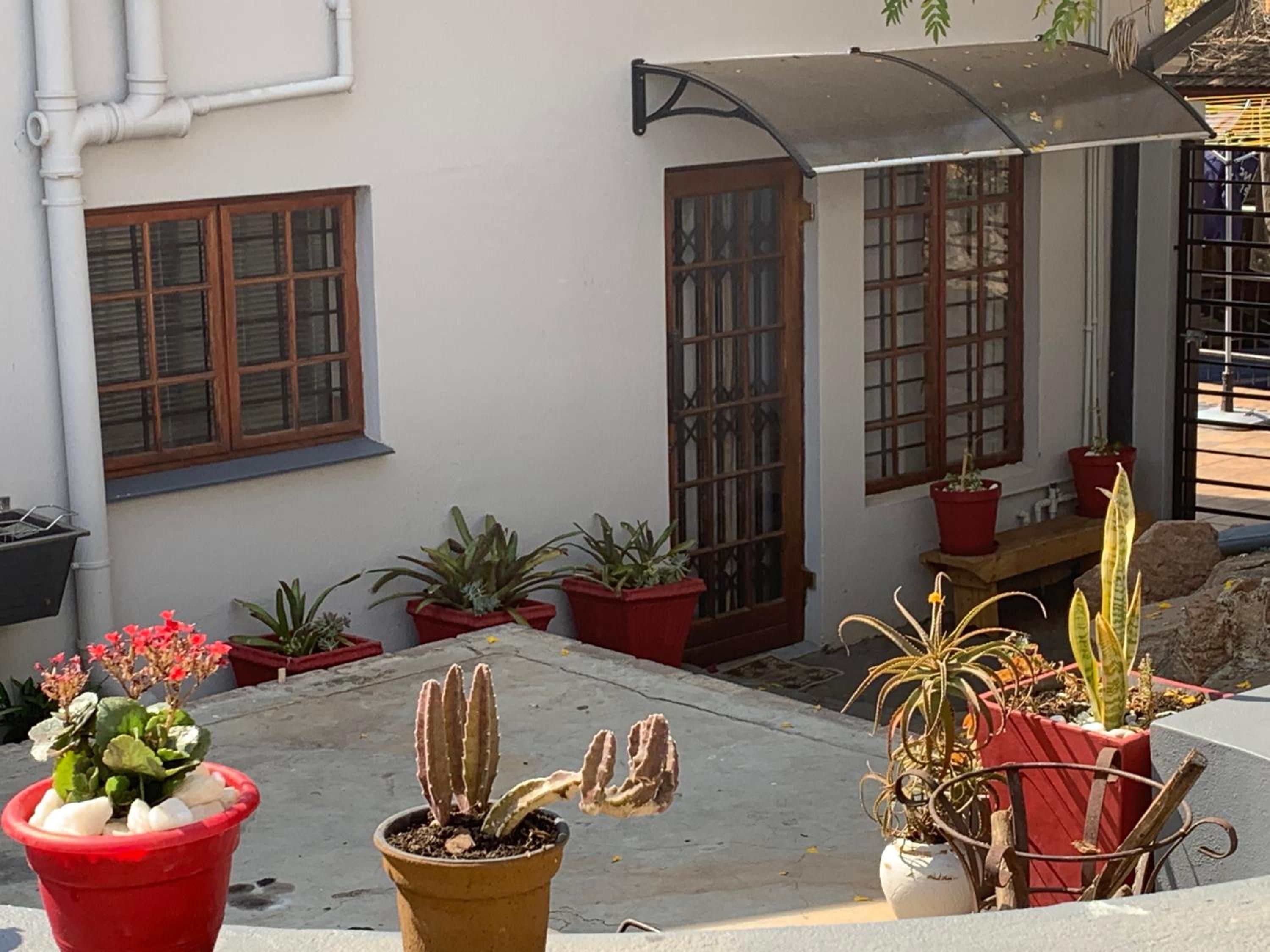 Double Room with Garden View - Photo 4