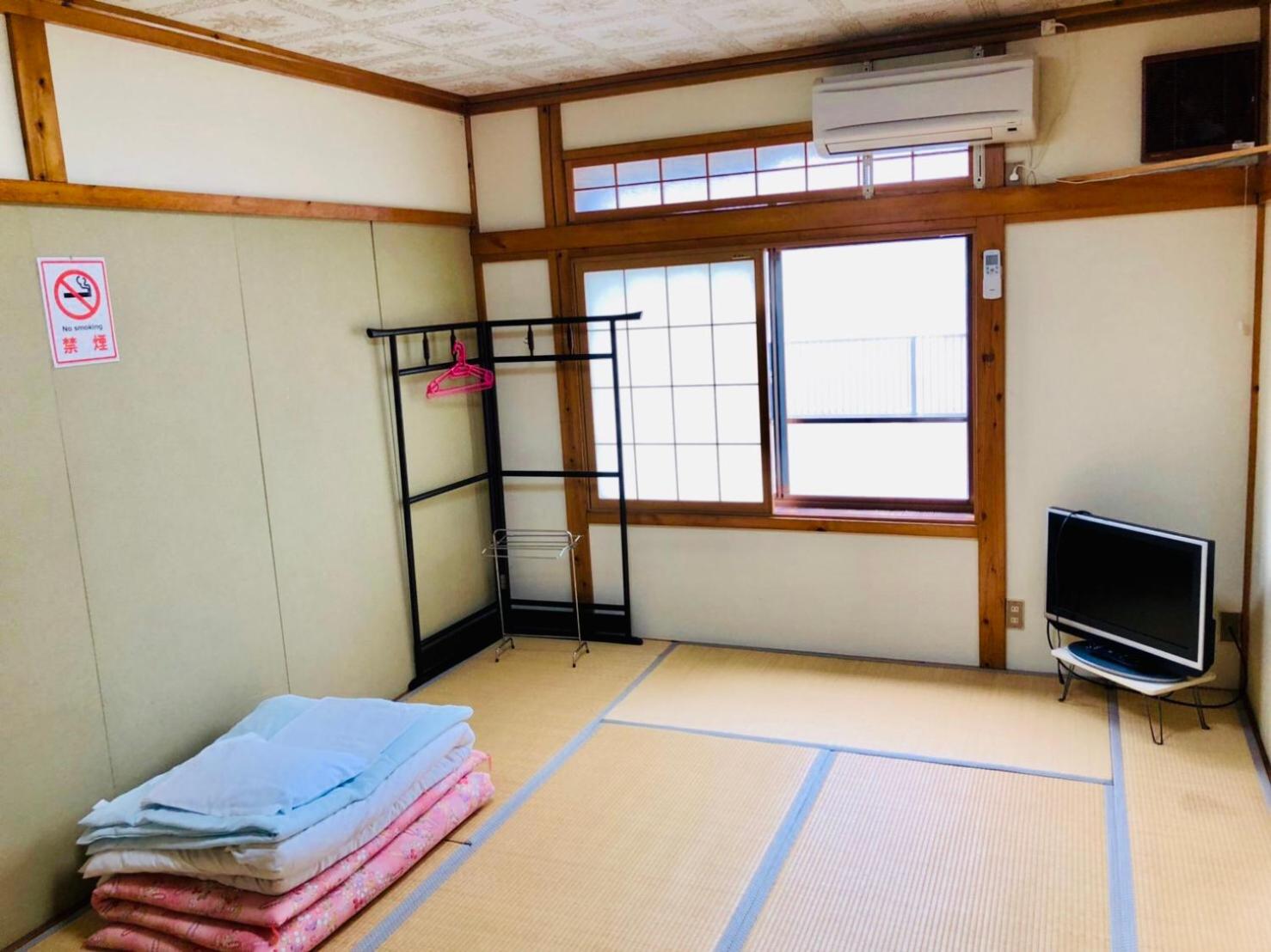 Standard Double or Twin Room - Photo 5