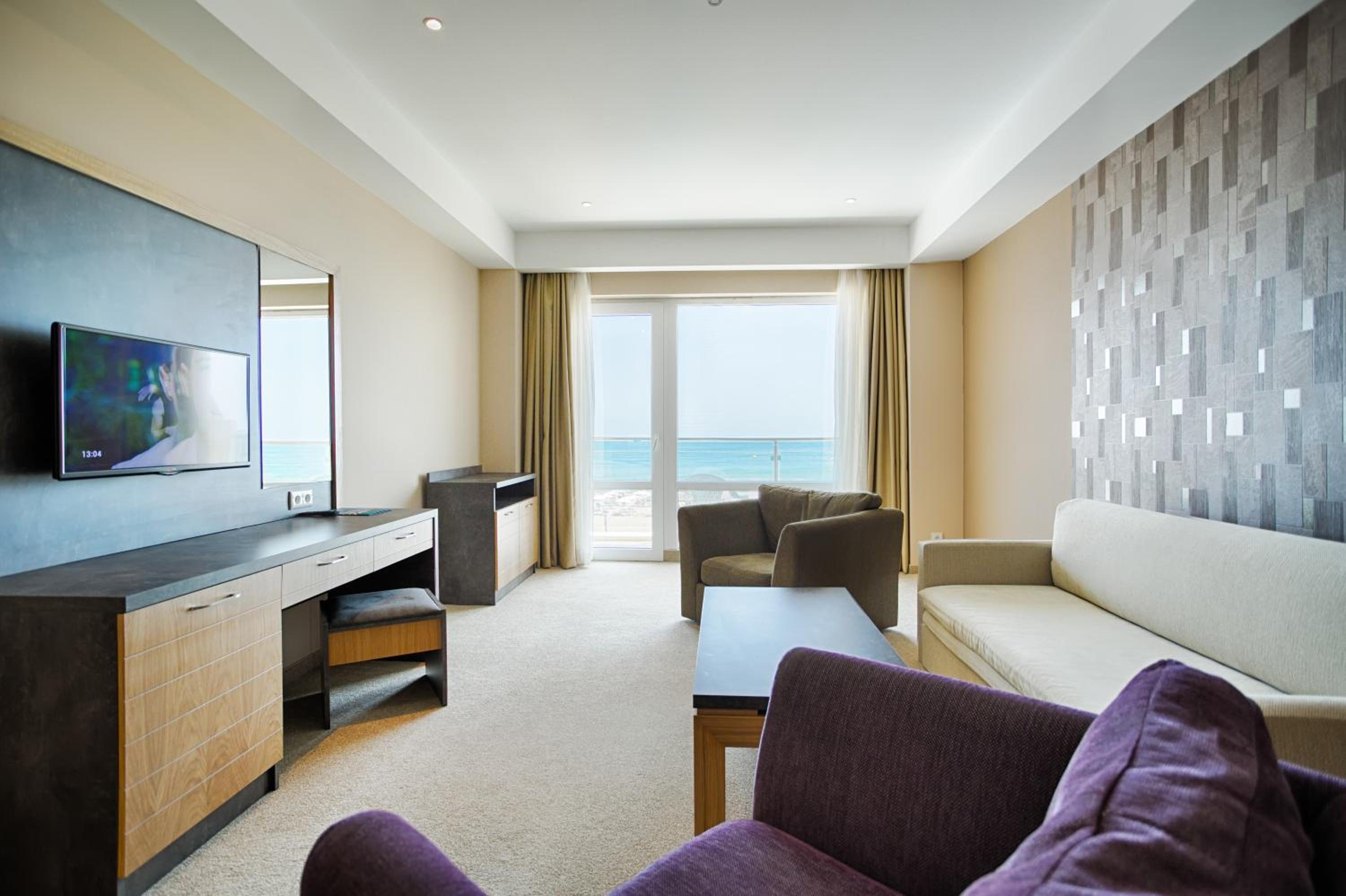 Premium Apartment with Balcony (2 Adults + 3 Children)