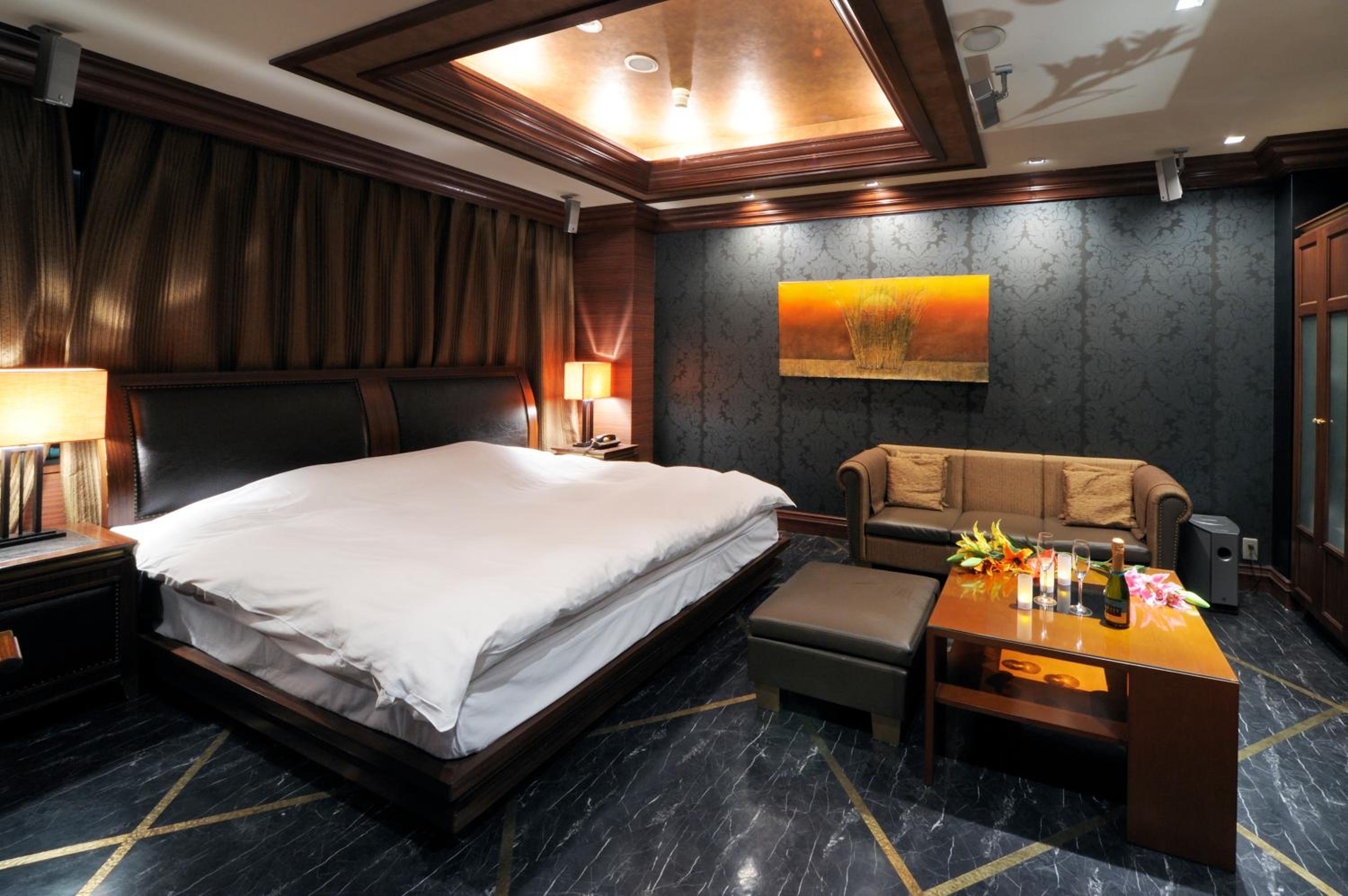 Double Room - Non-Smoking  - Photo 4