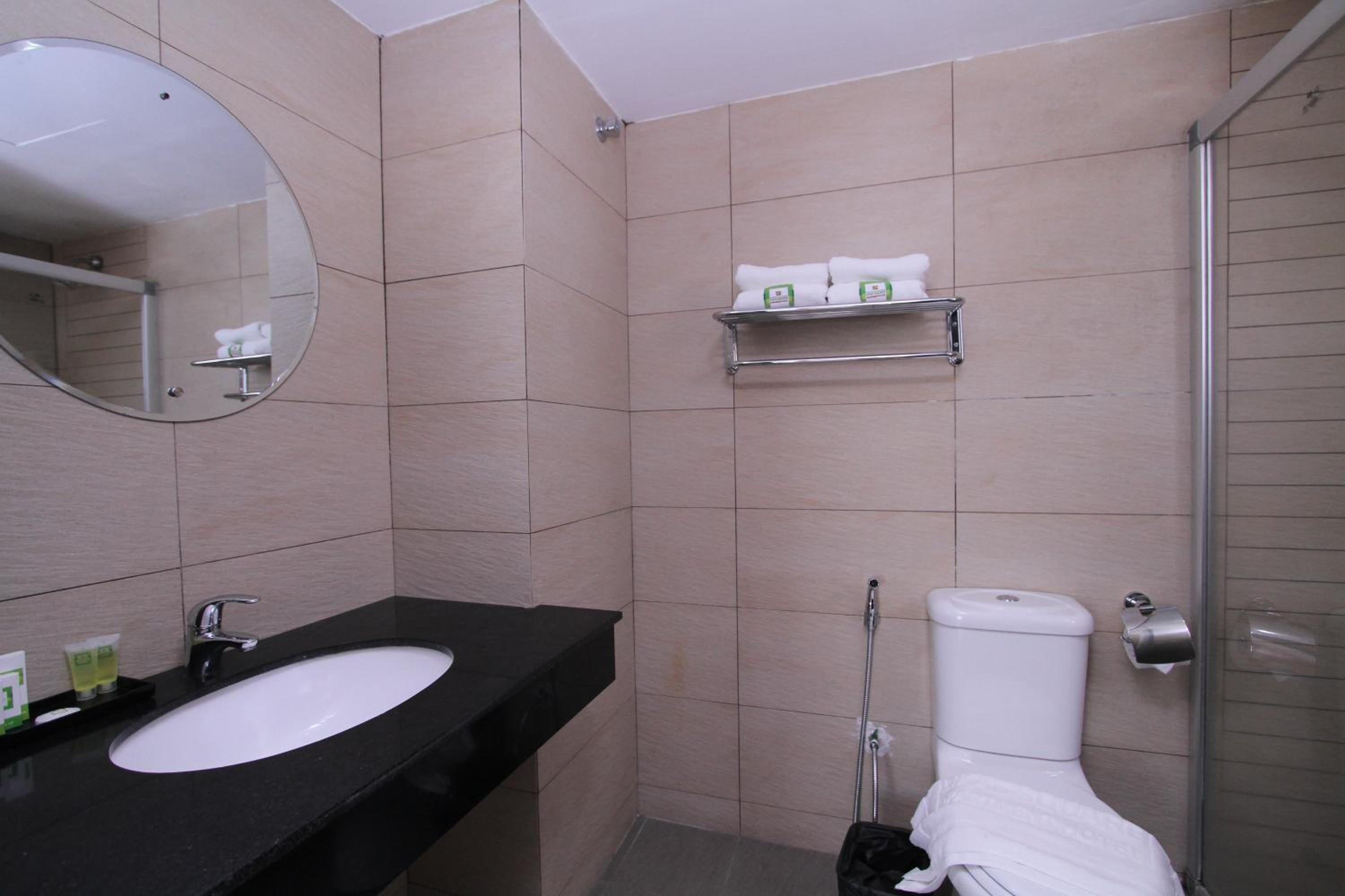 Three-Bedroom Apartment - Photo 15