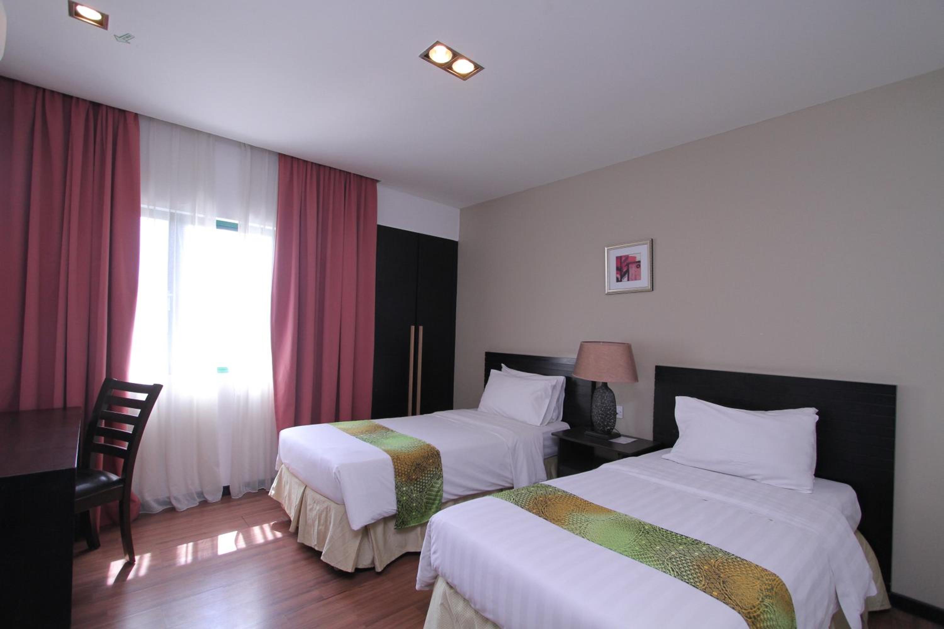 Three-Bedroom Apartment - Photo 17