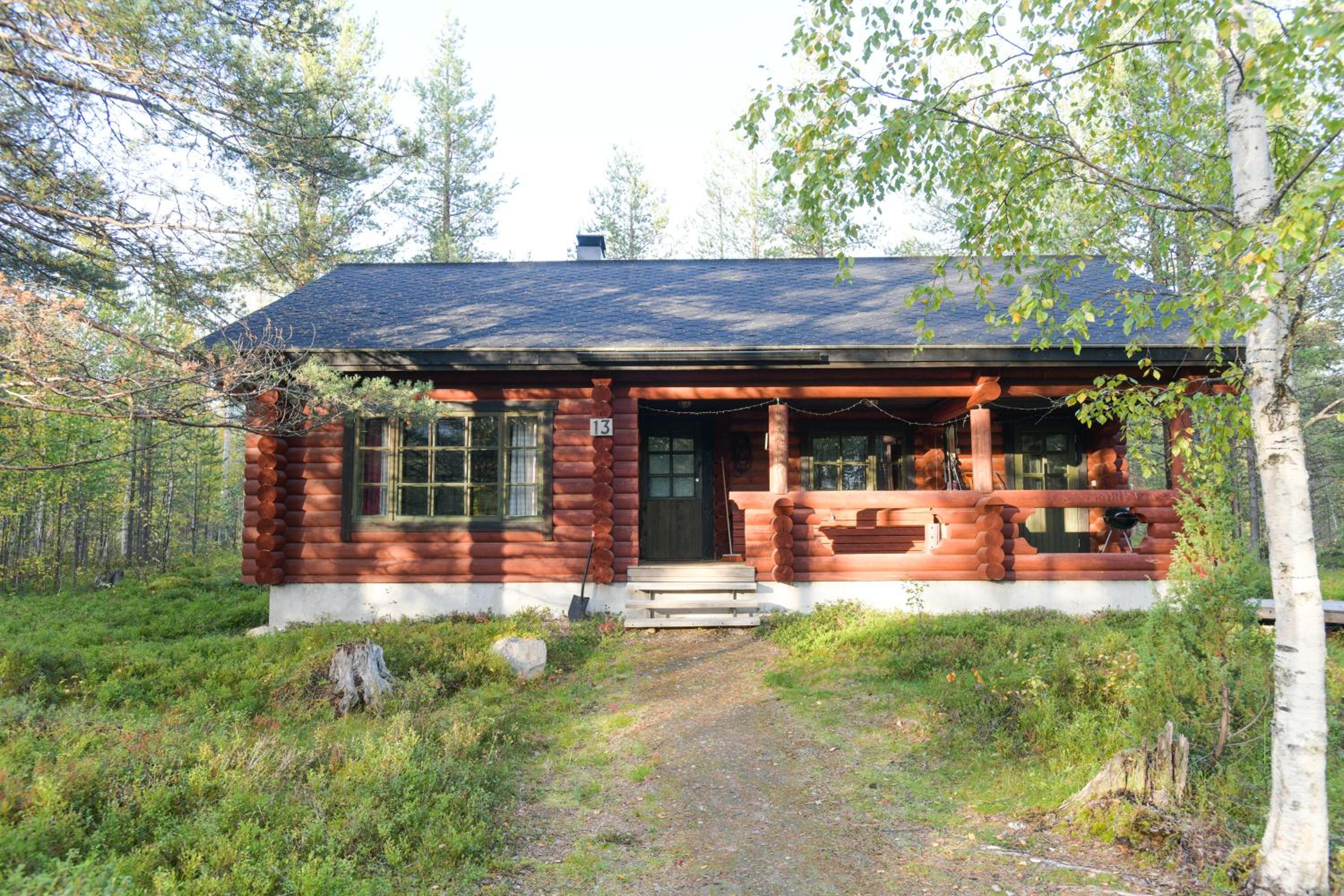 Four-Bedroom House photo 2