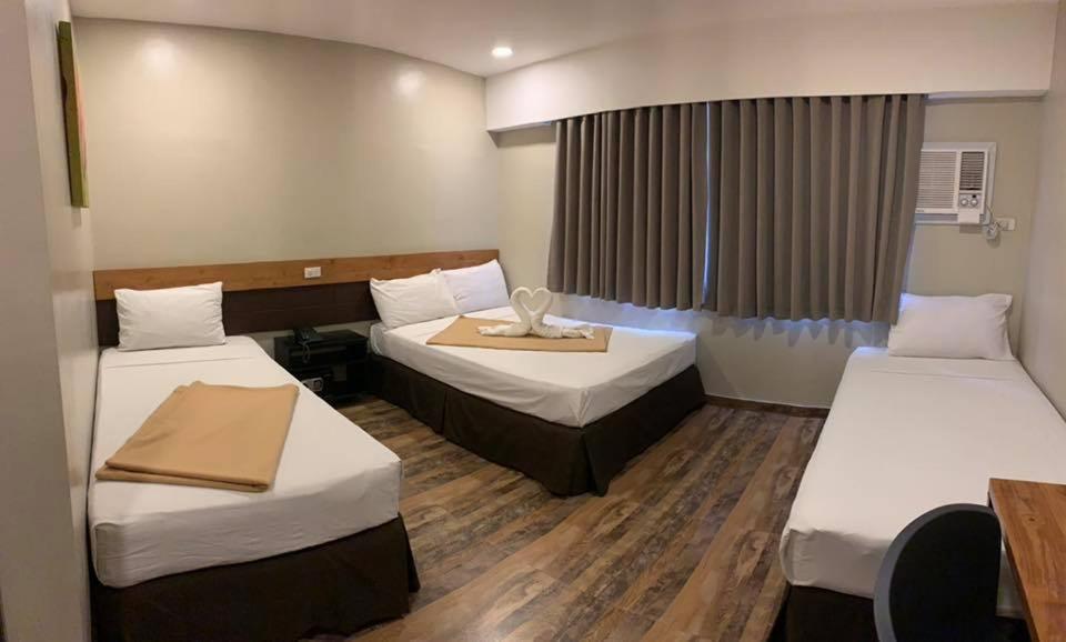 Deluxe Room - Photo 6