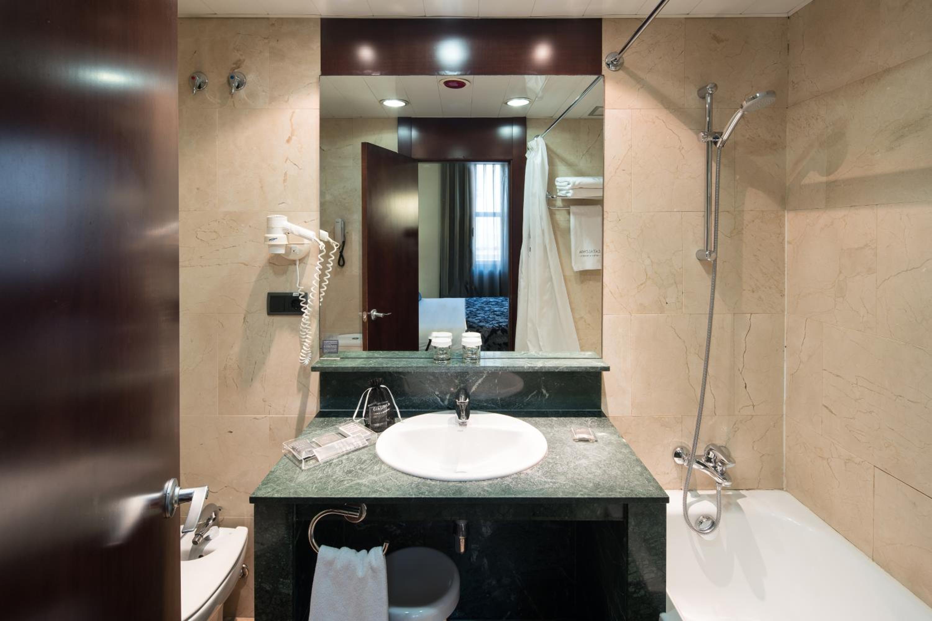 Triple Room (2 Adults + 1 Child)