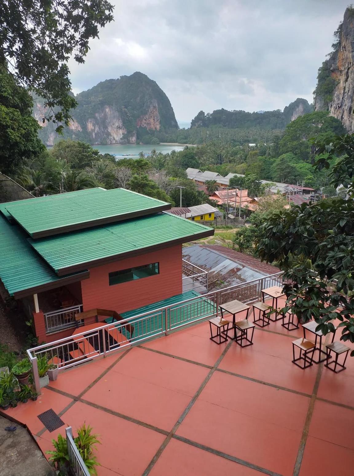 Double Room with Mountain View - Photo 3