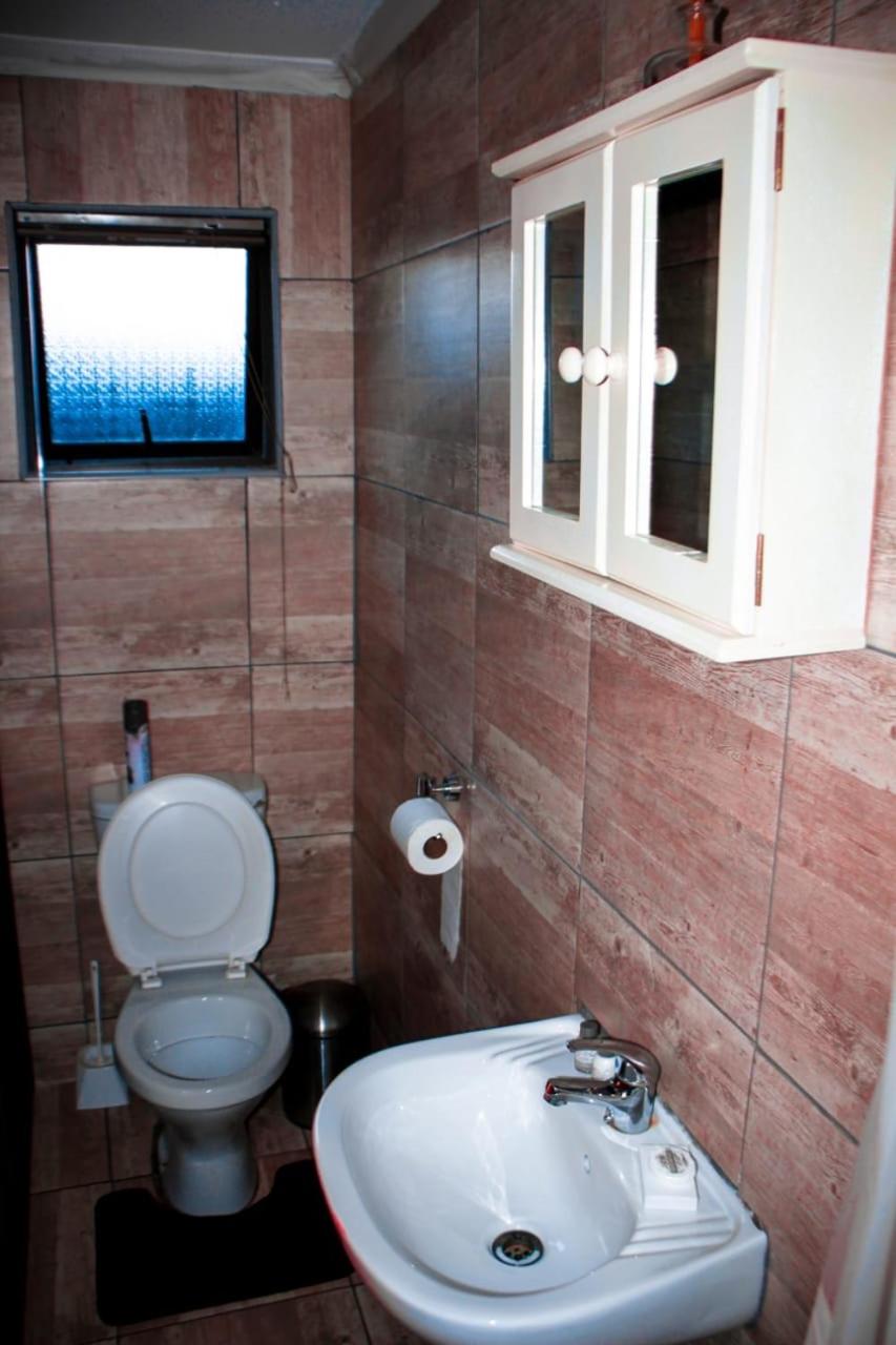 Deluxe Suite - Photo 11