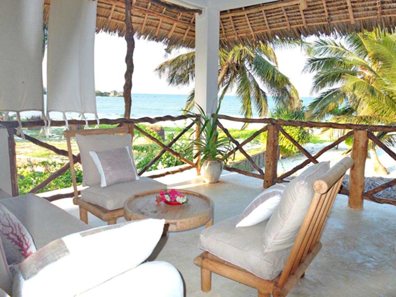 Family Suite Beach front  photo 2