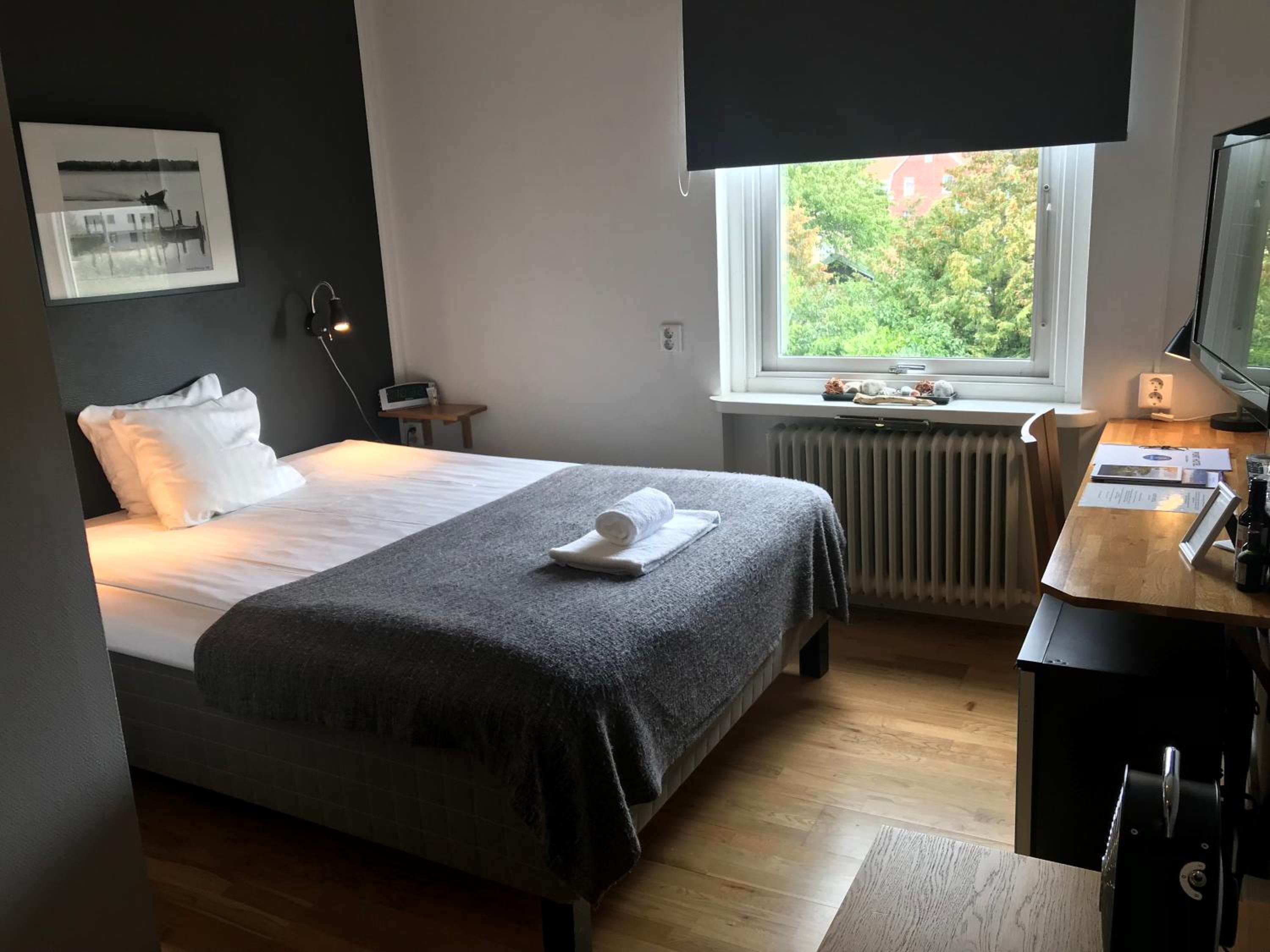 Small Double Room photo 1