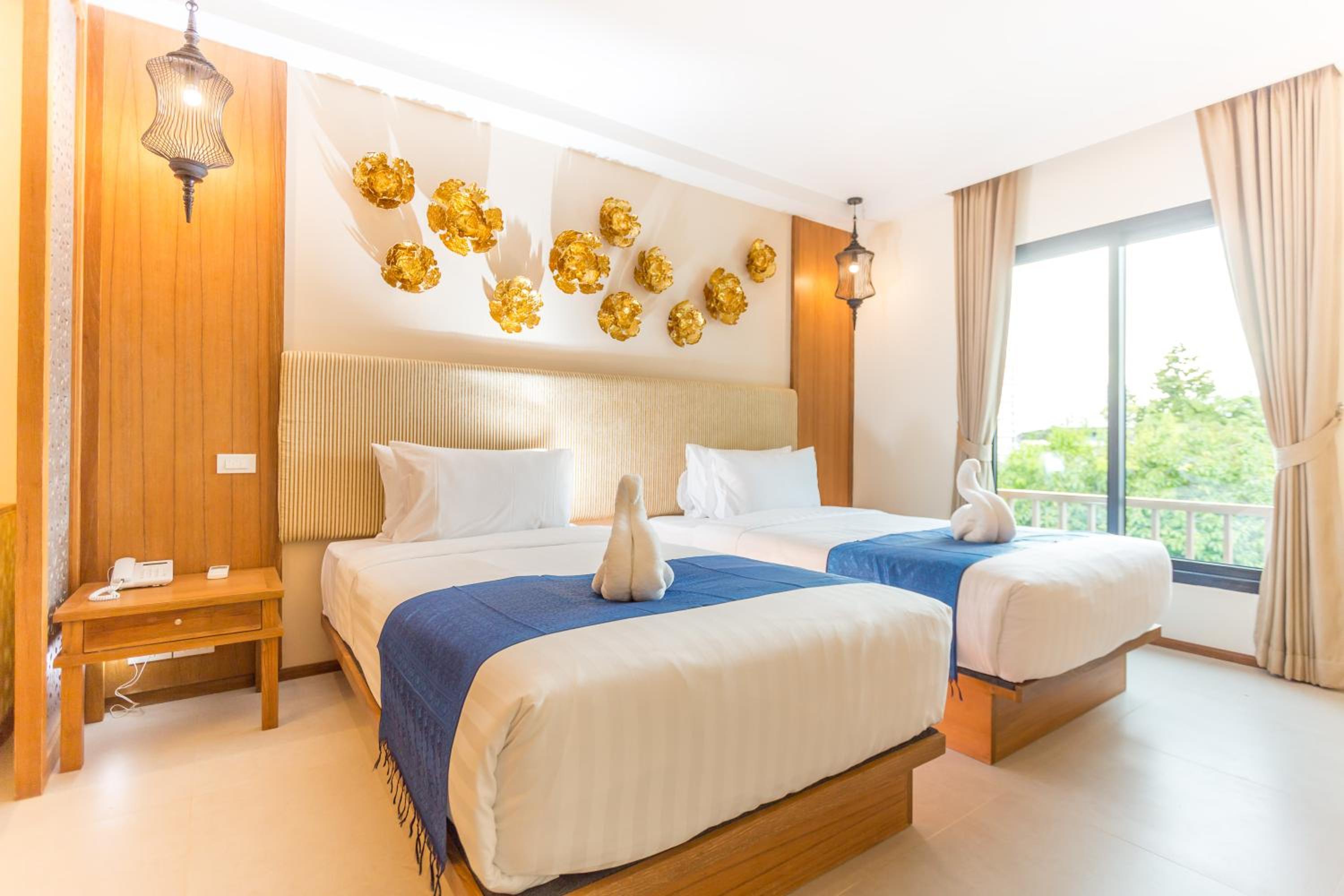Deluxe Twin Room photo 1