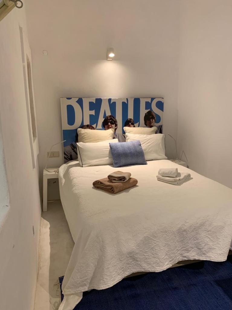 Two-Bedroom House photo 2