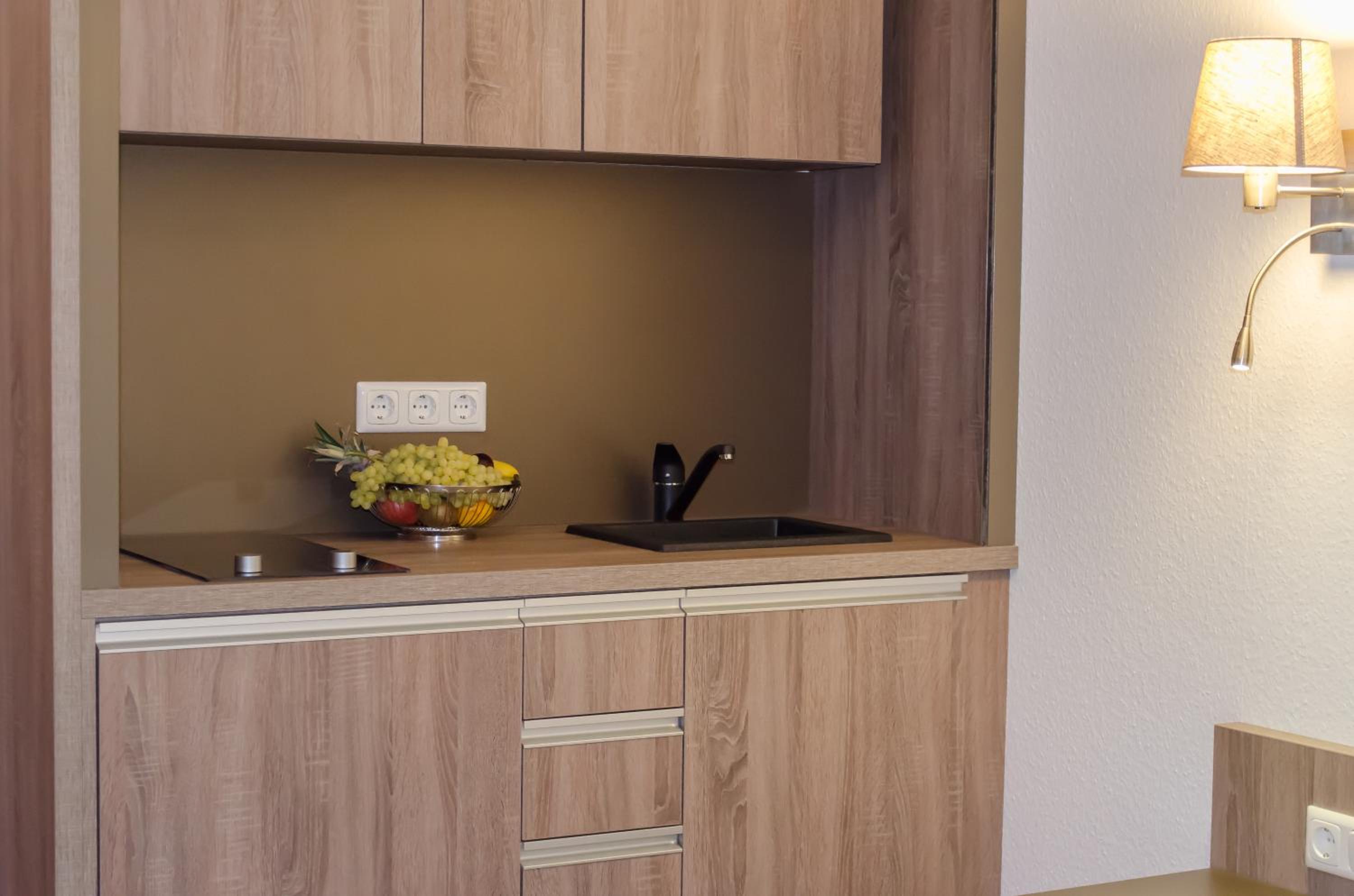 Basic Double or Twin Room - Photo 4