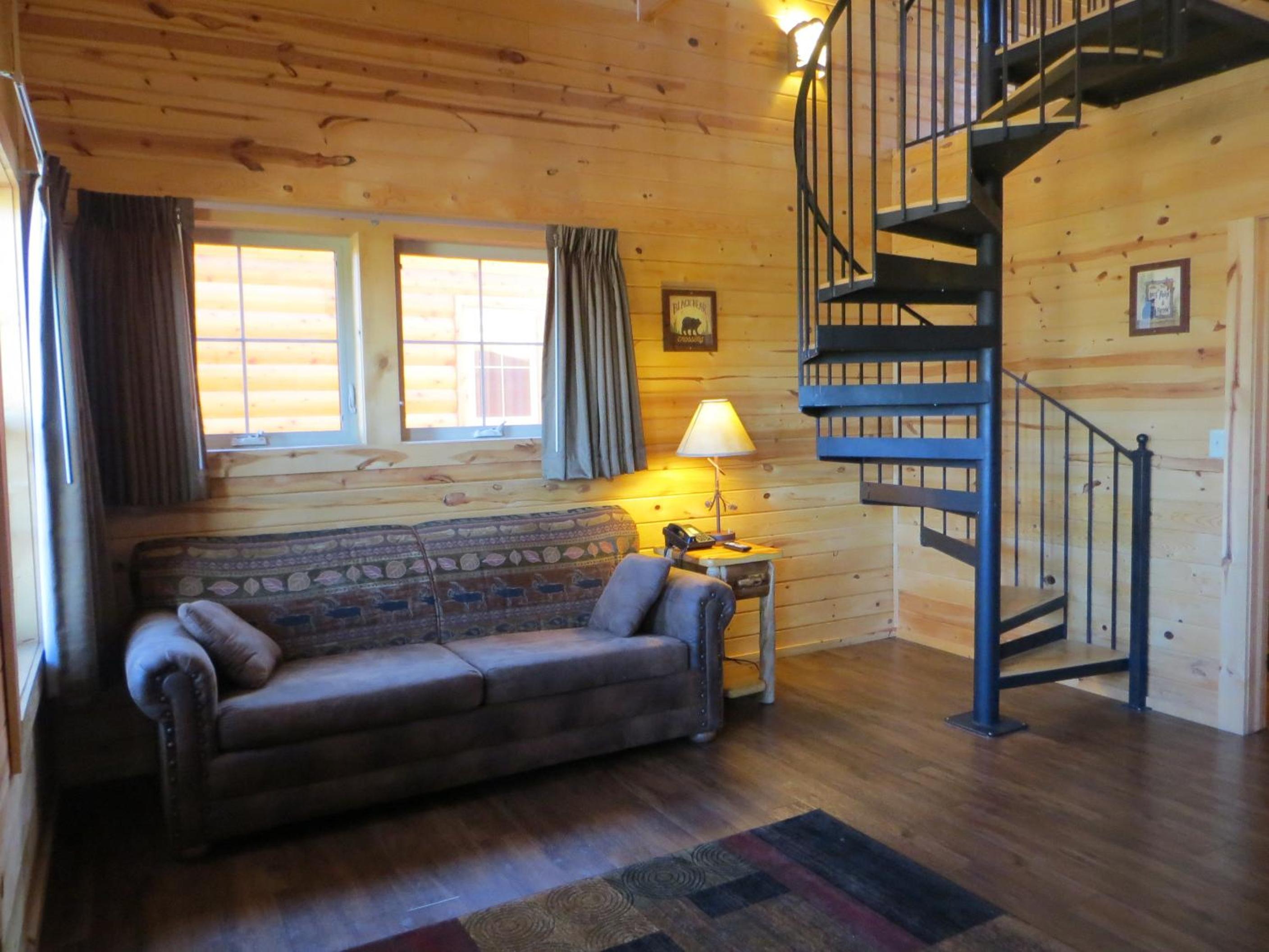 Deluxe Family Suite photo 1