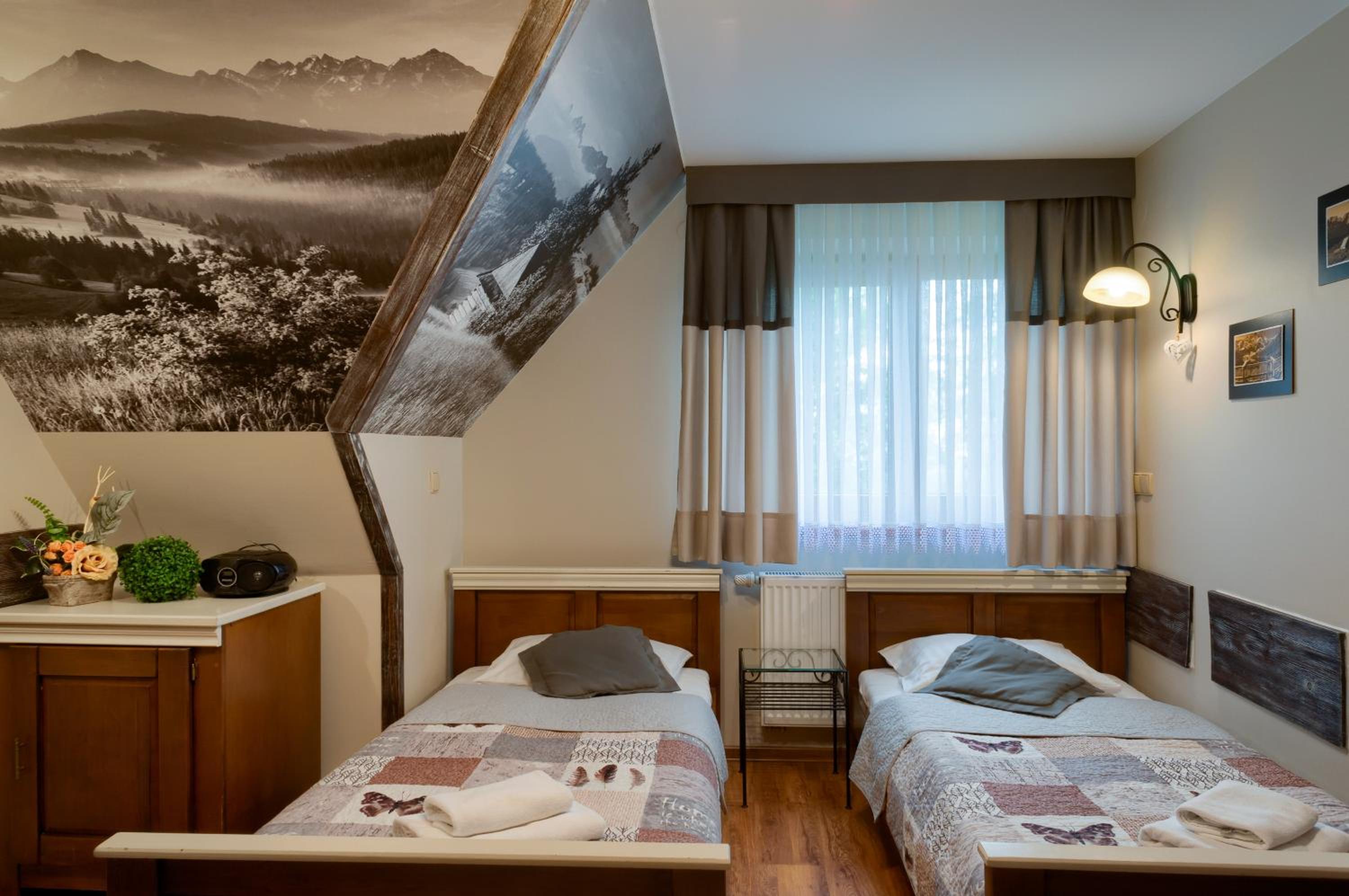 Double or Twin Room - Photo 16