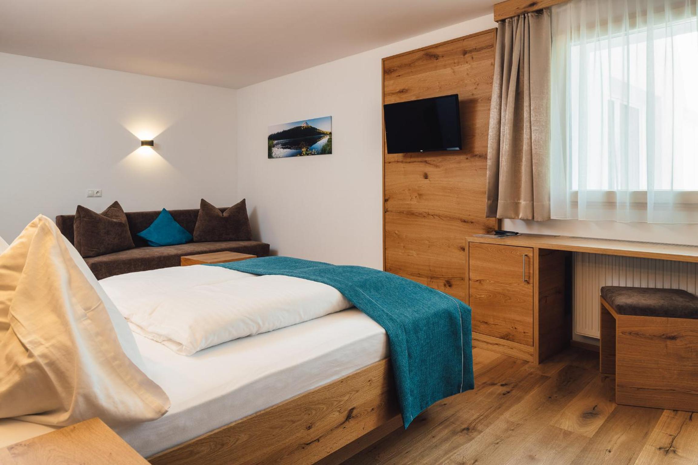 Double Room - Disability Access photo 3