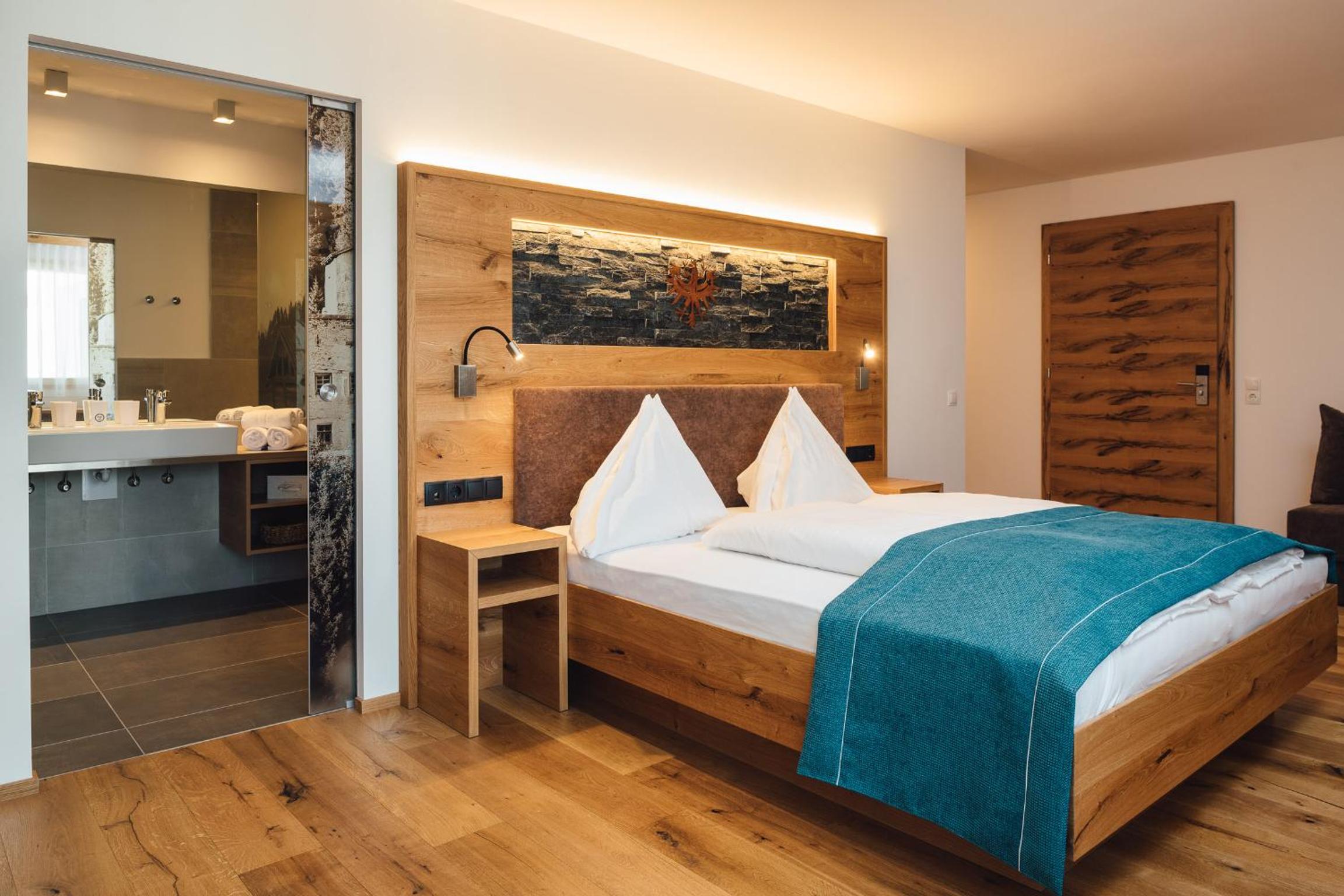 Double Room - Disability Access photo 2