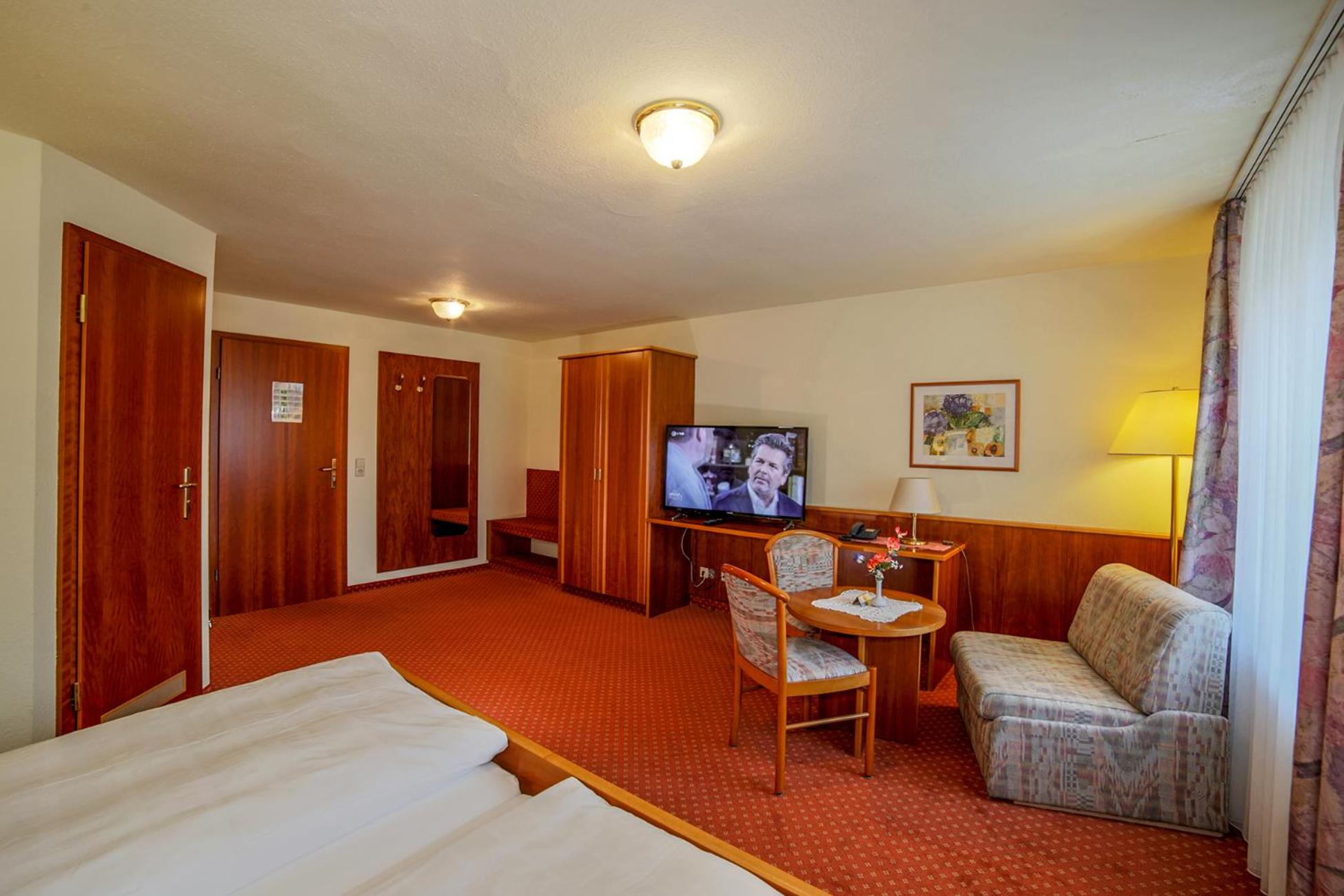Double Room - Photo 2