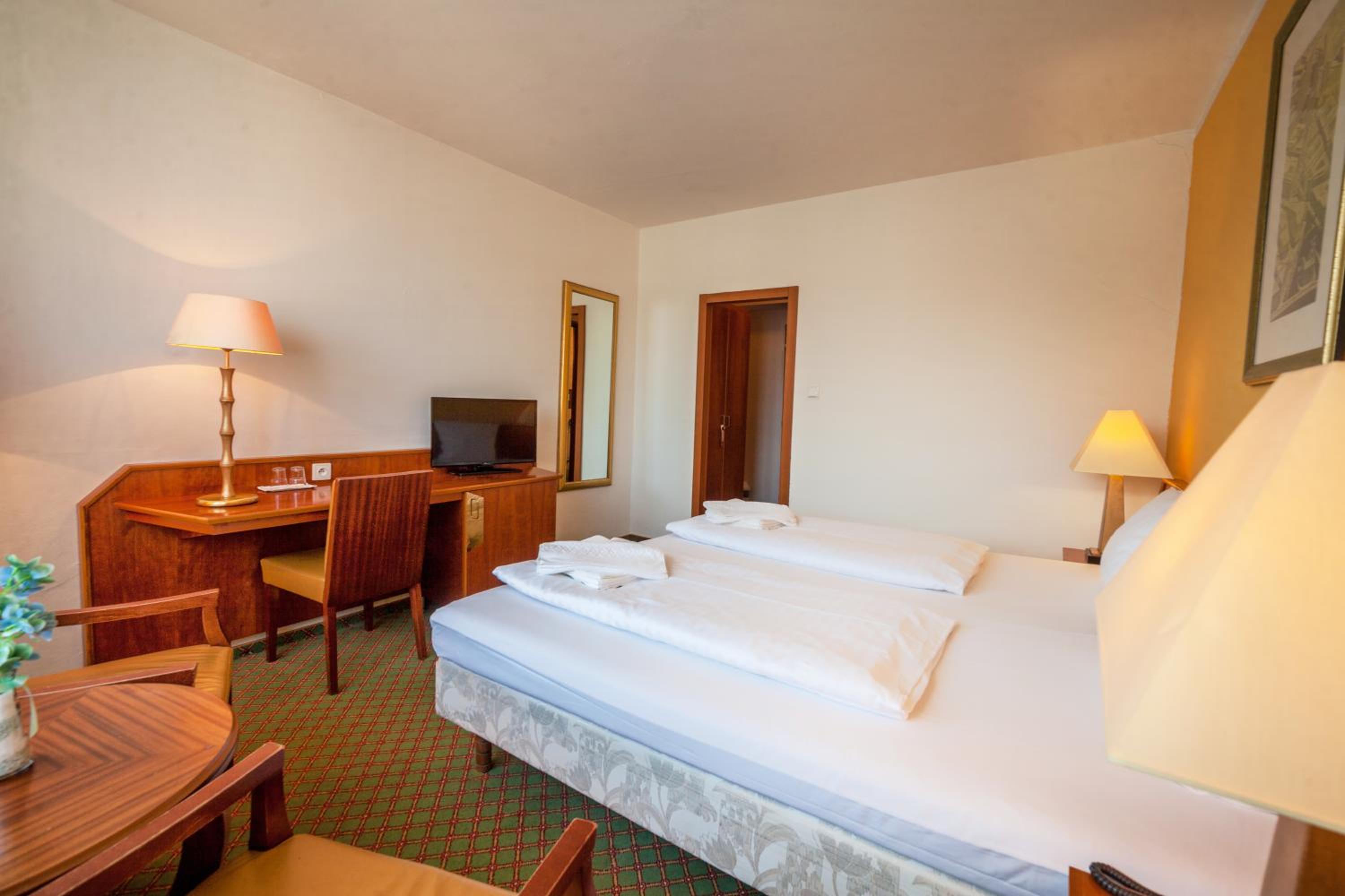 Double Room photo 3