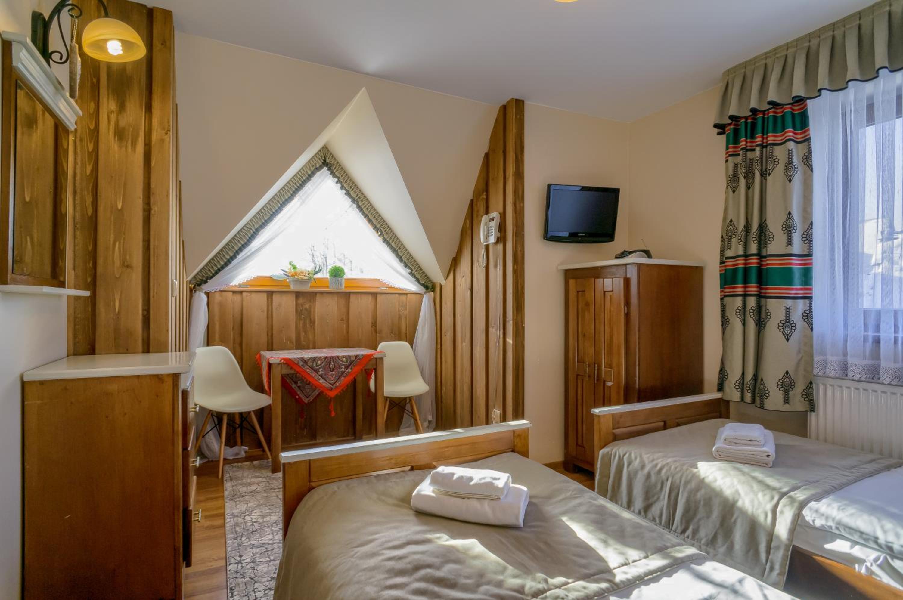 Studio (4 Adults) - Photo 29