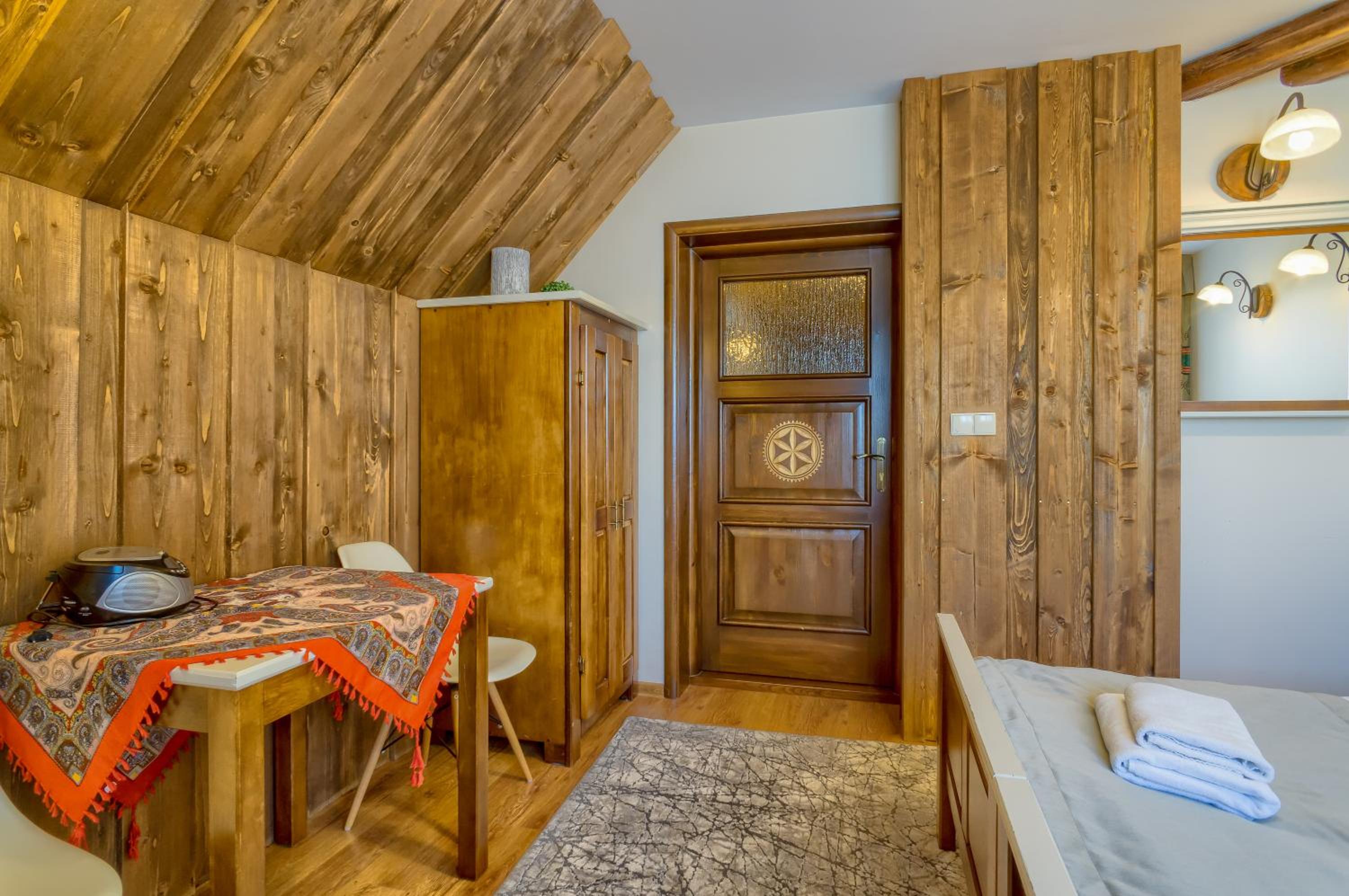 Studio (4 Adults) - Photo 28
