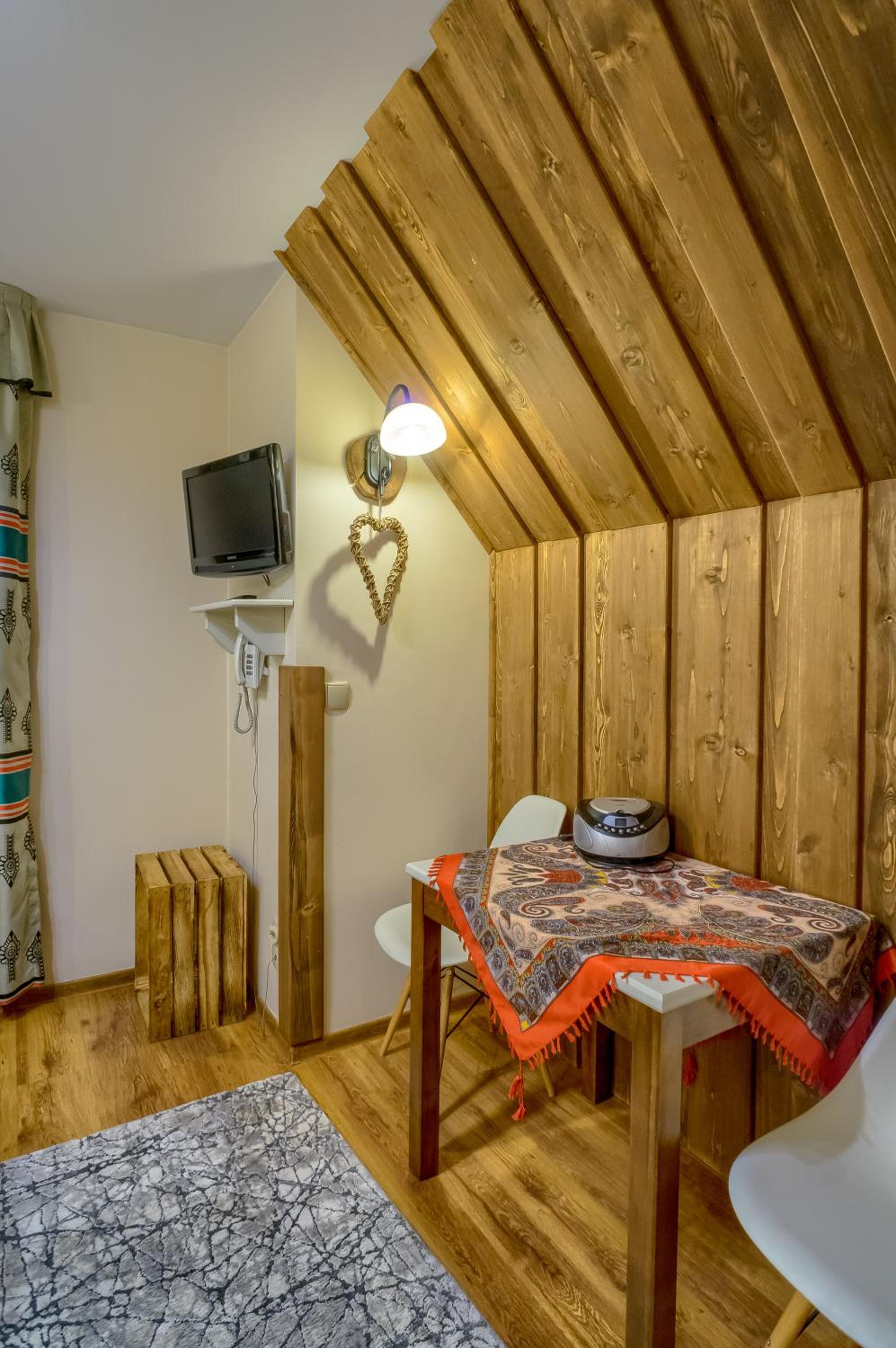 Studio (4 Adults) - Photo 17