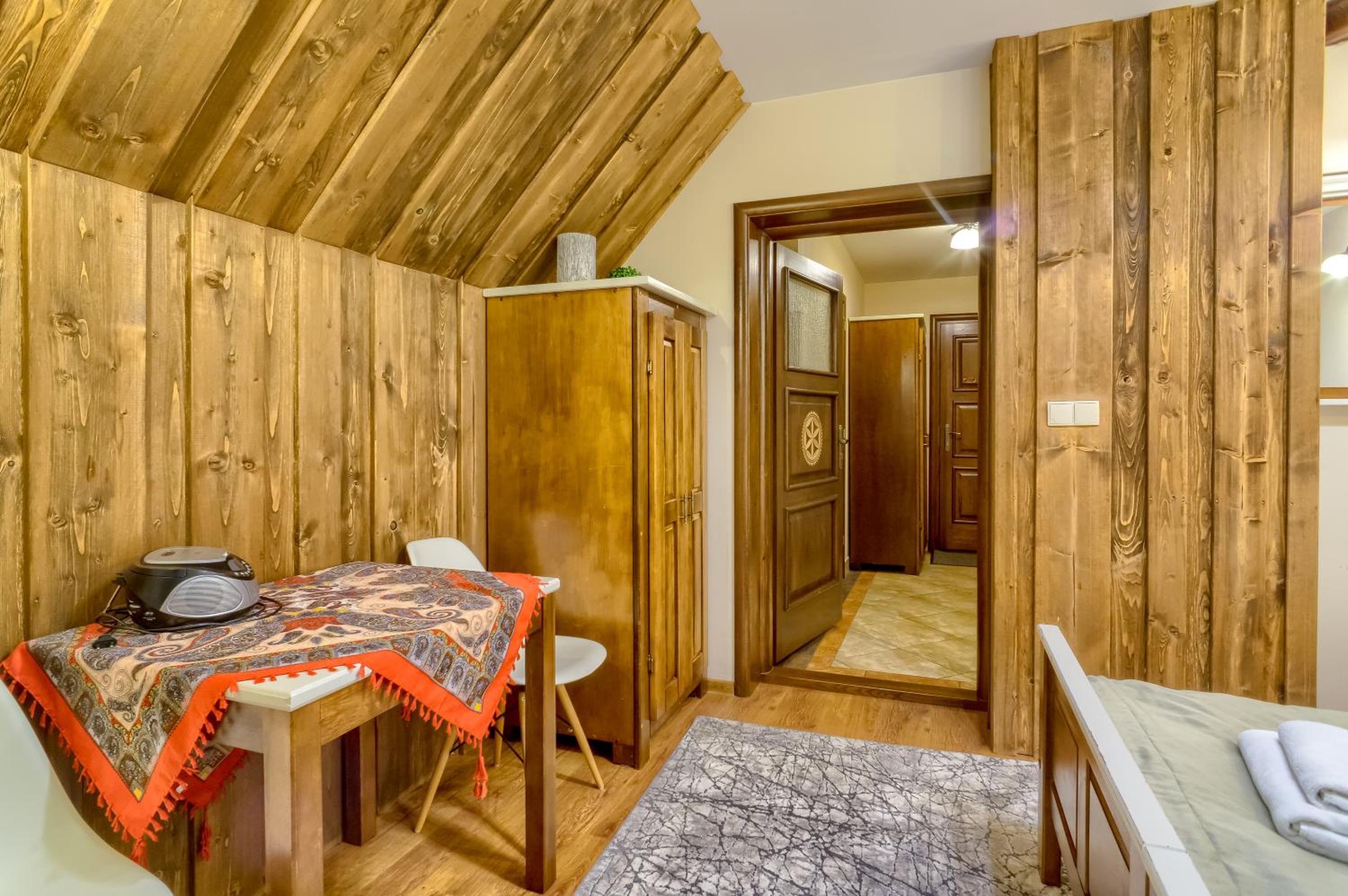 Studio (4 Adults) - Photo 31