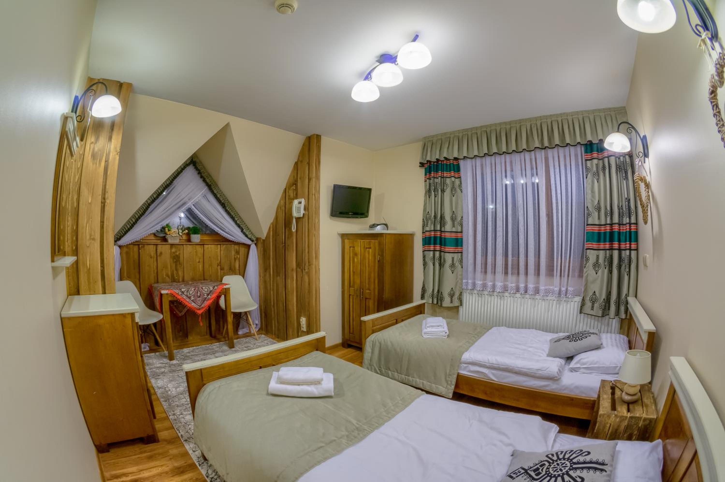 Studio (4 Adults) - Photo 9