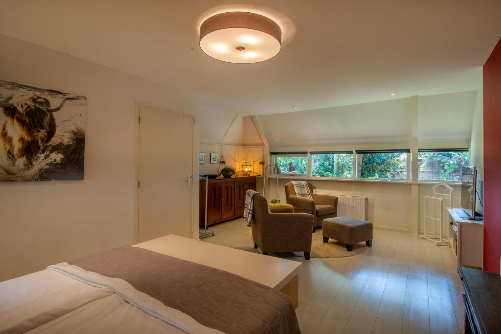 Large Double Room photo 3