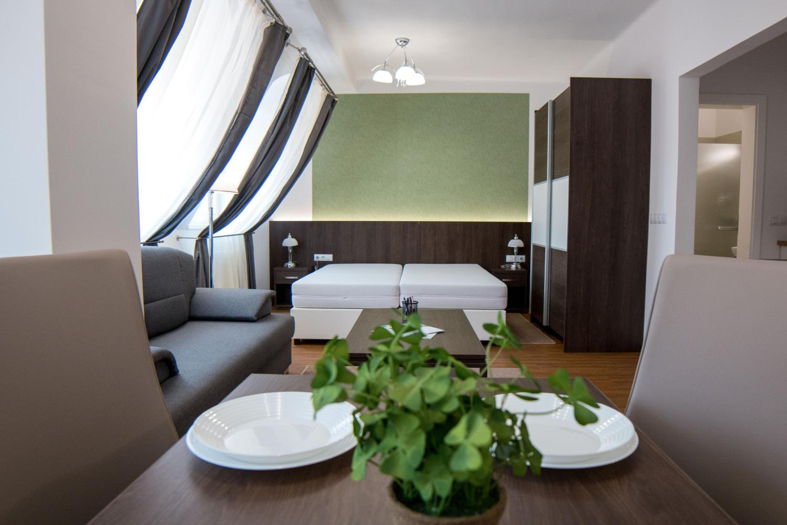 Studio Apartment photo 1
