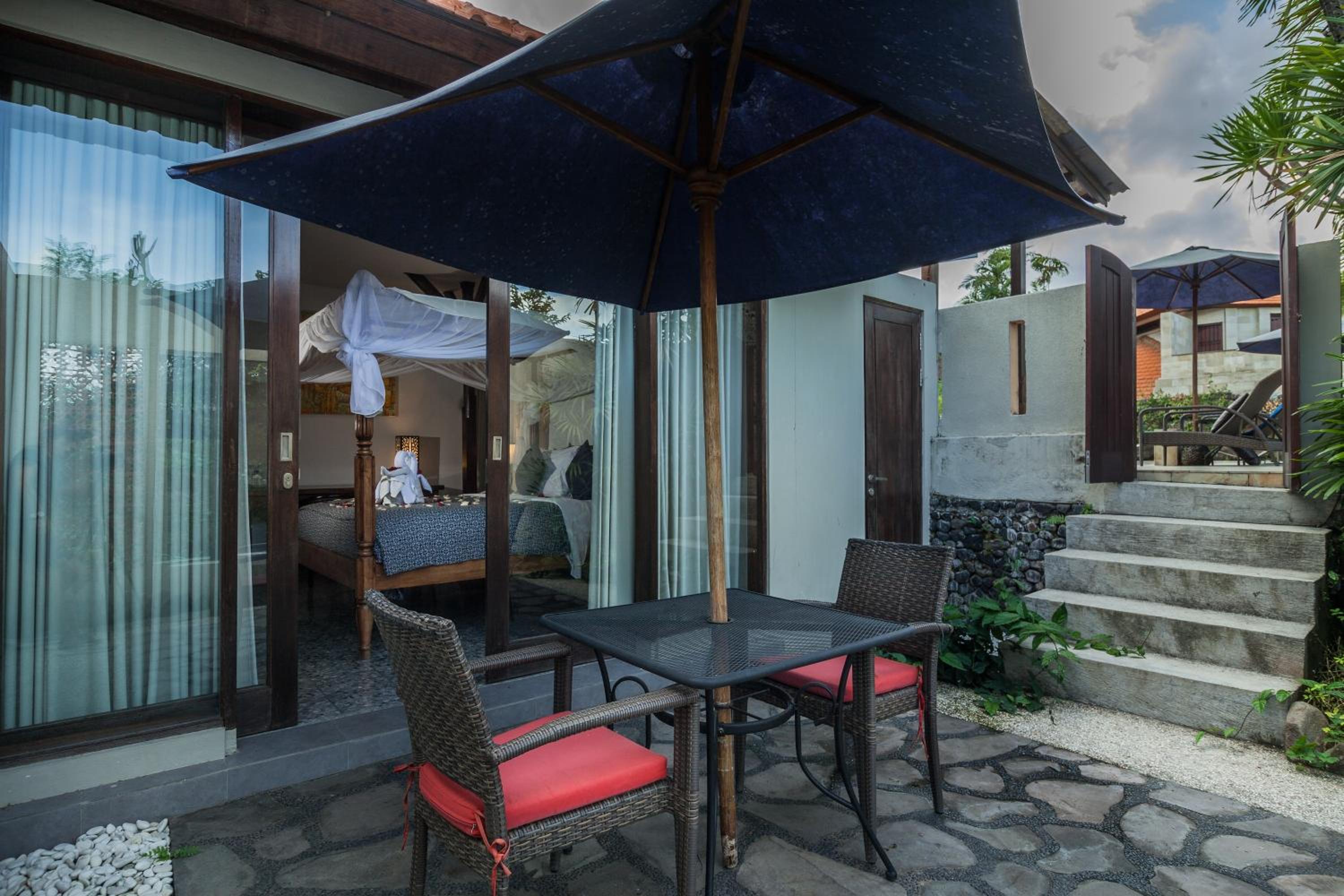 Suite Room with Garden View - Photo 4