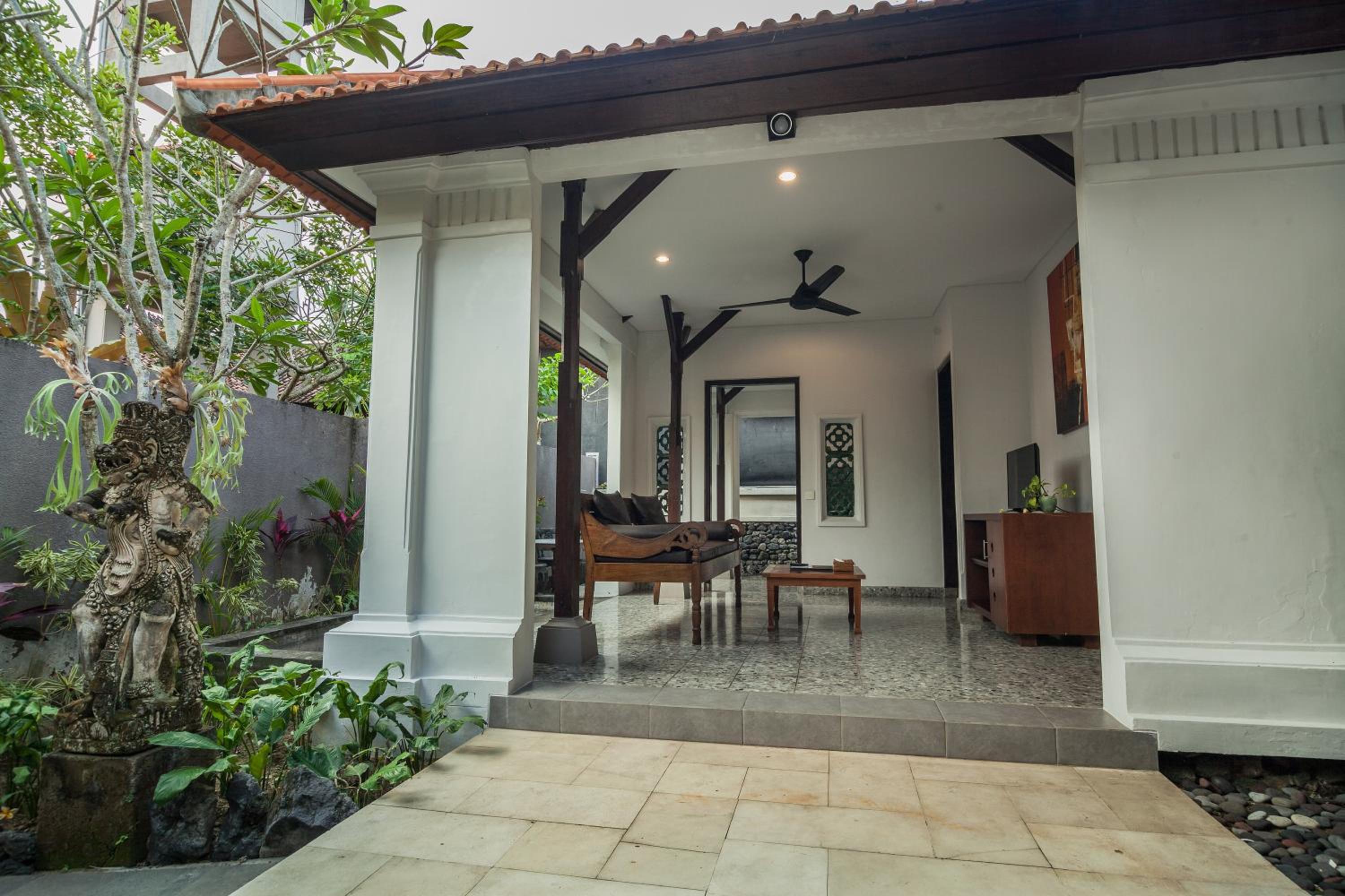Suite Room with Garden View - Photo 1