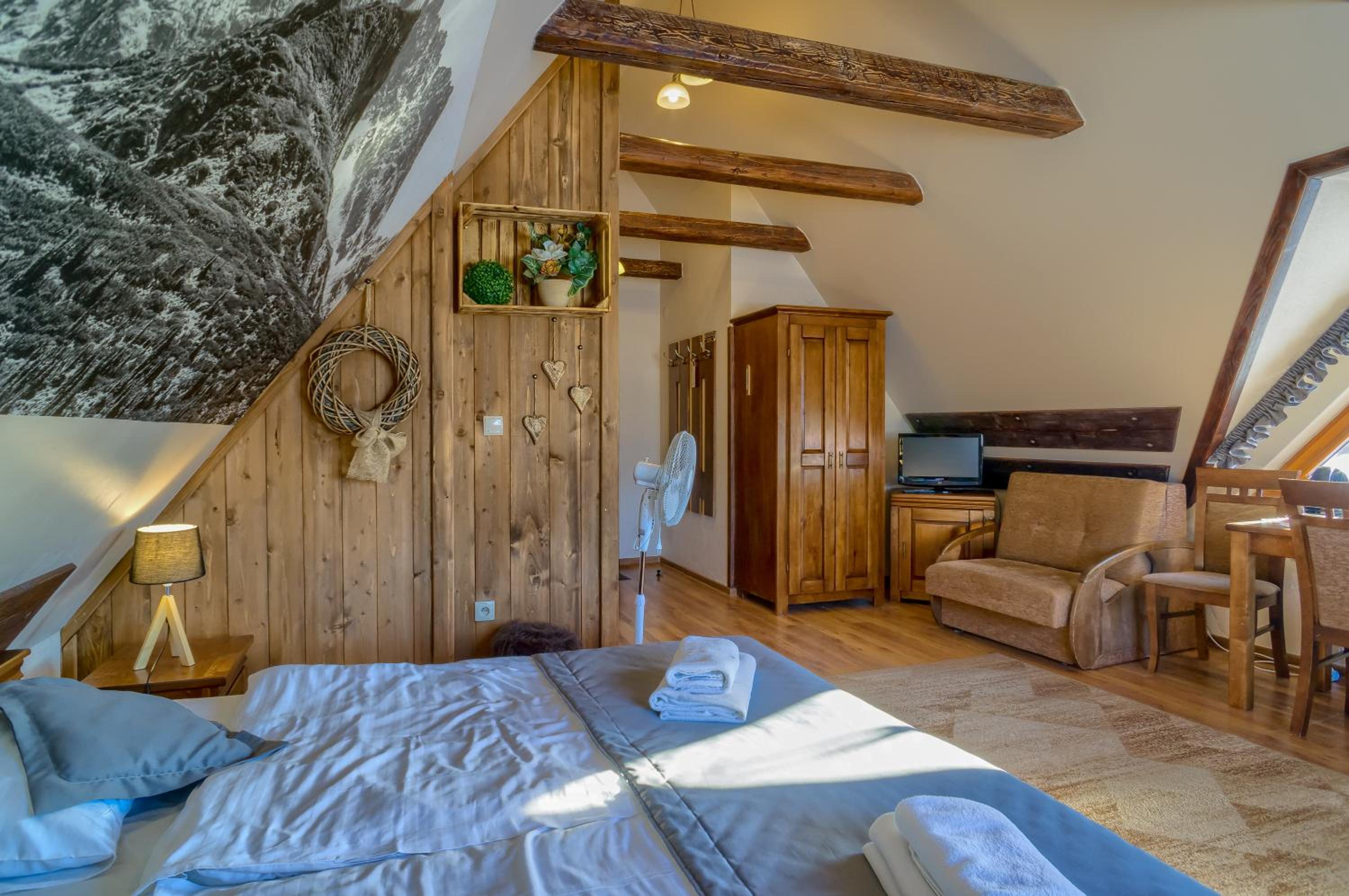 Triple Room - Photo 18